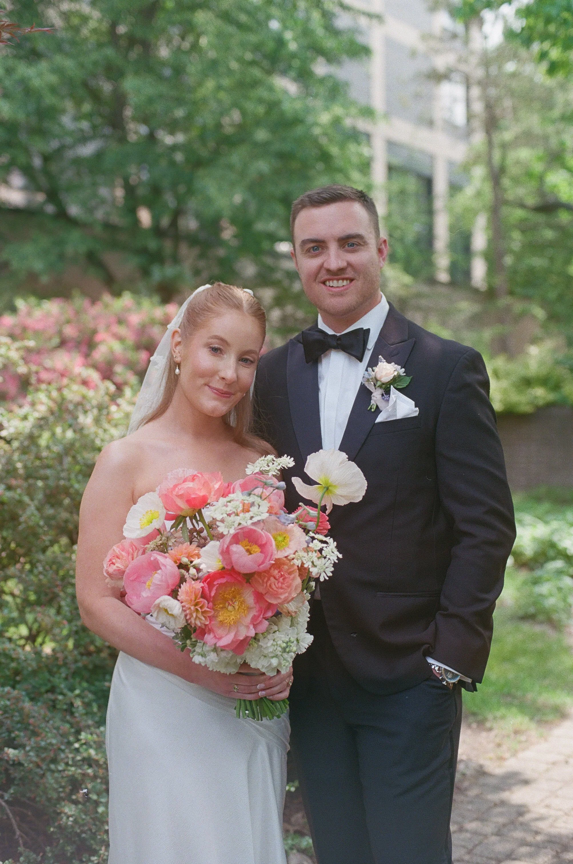Michigan-film-photographer-MSU-horticulture-gardens-wedding-19.jpg