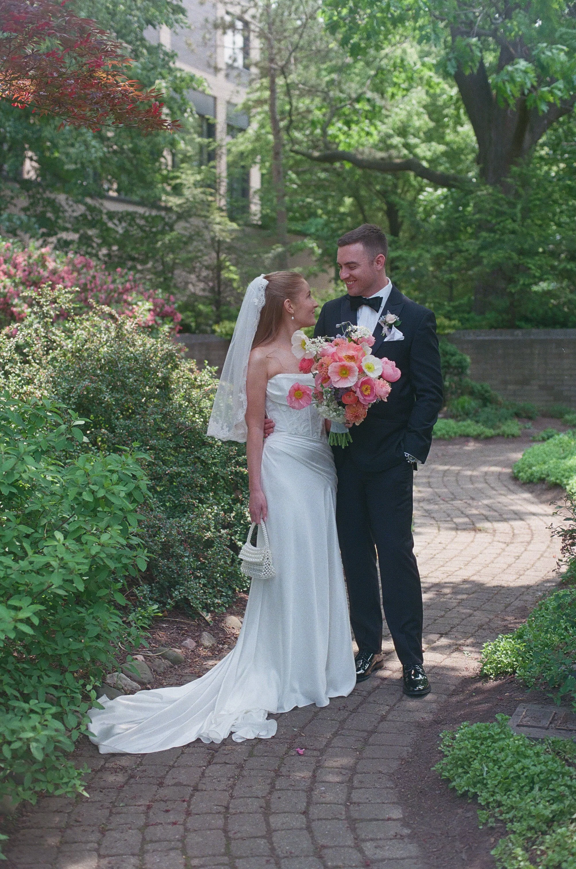 Michigan-film-photographer-MSU-horticulture-gardens-wedding-23.jpg