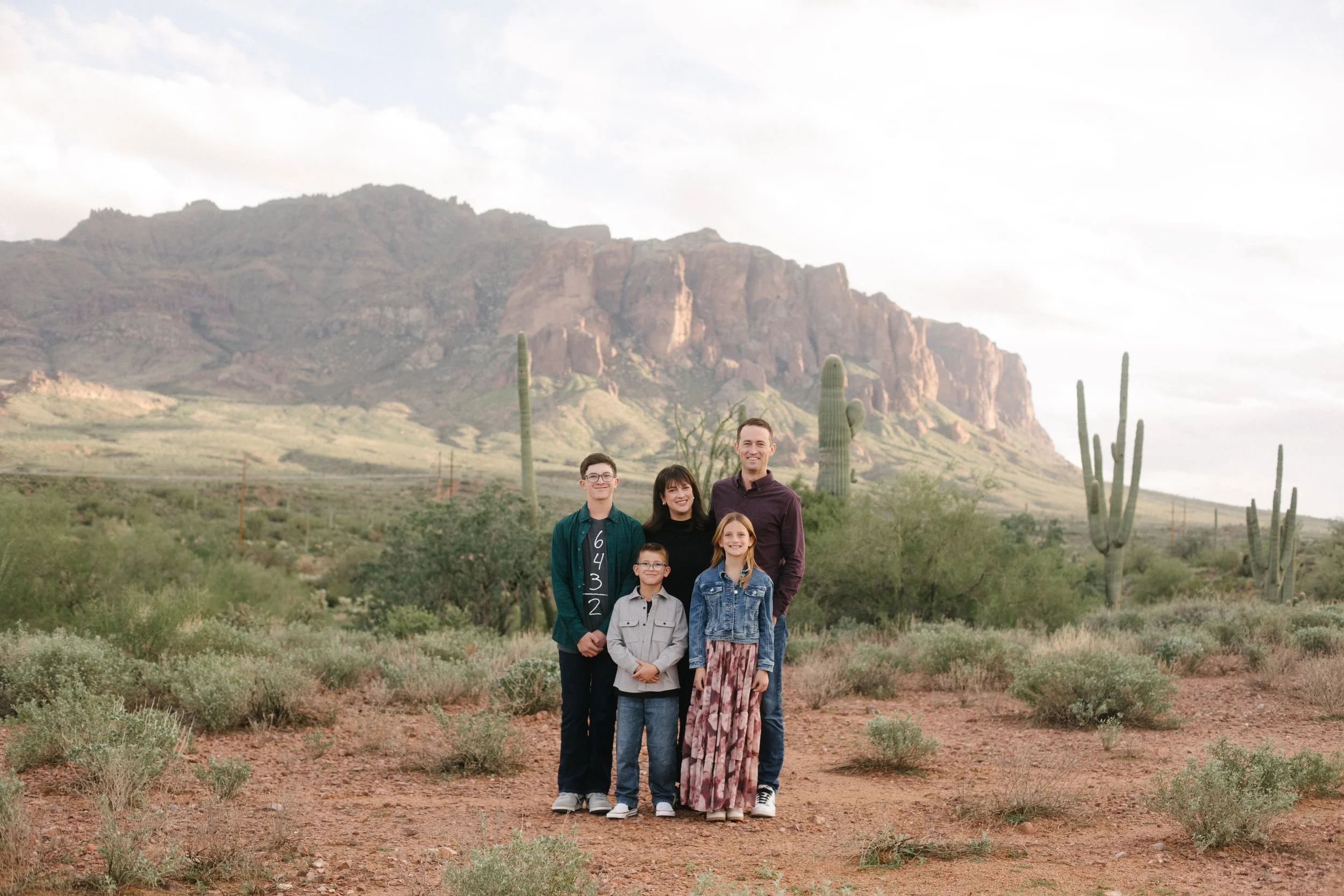 Arizona-Family-Photographer-superstitions-family-session-3.jpg