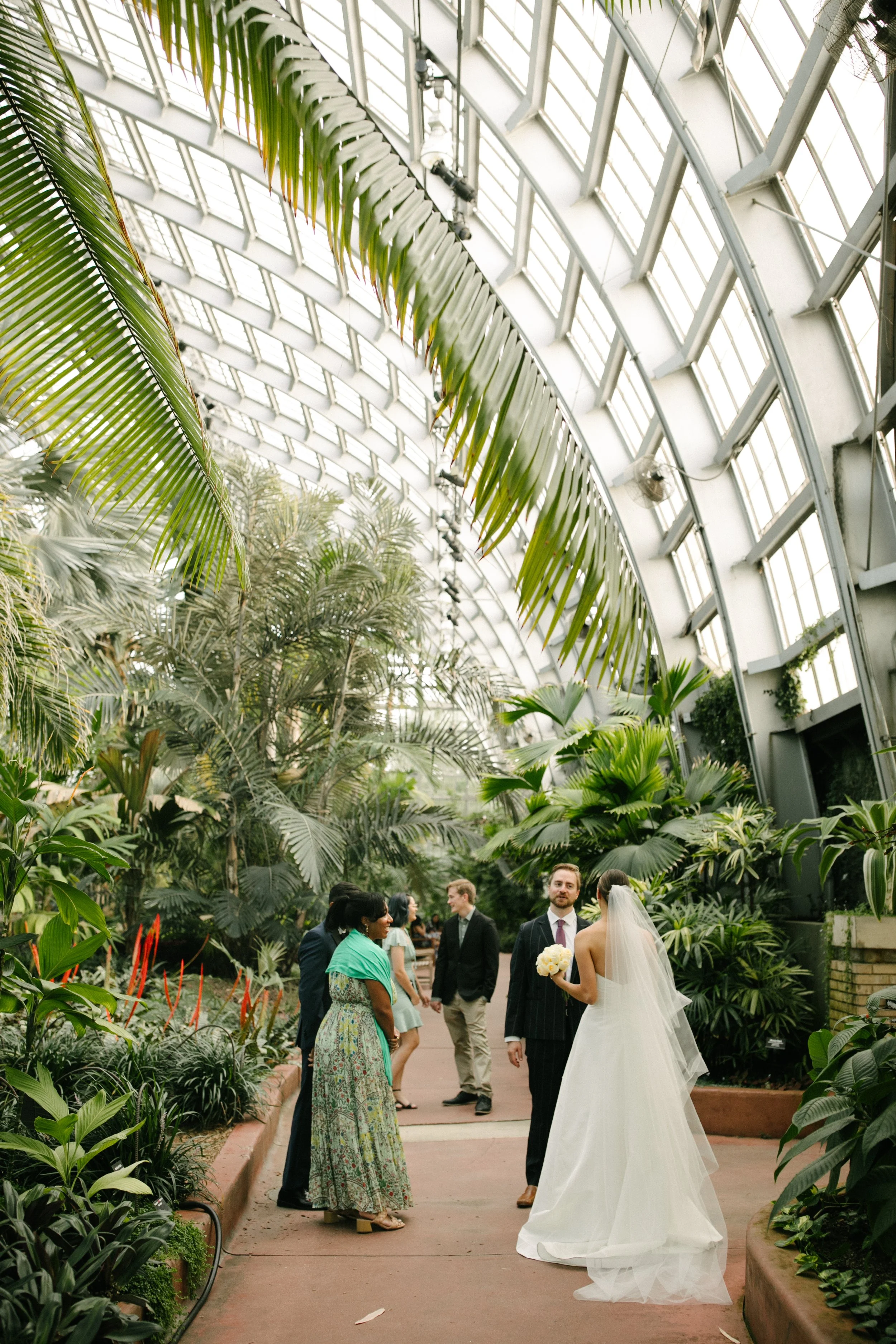 Michigan-wedding-photographer-chicago-wedding-garfield-conservatory-four-seasons-208.jpg
