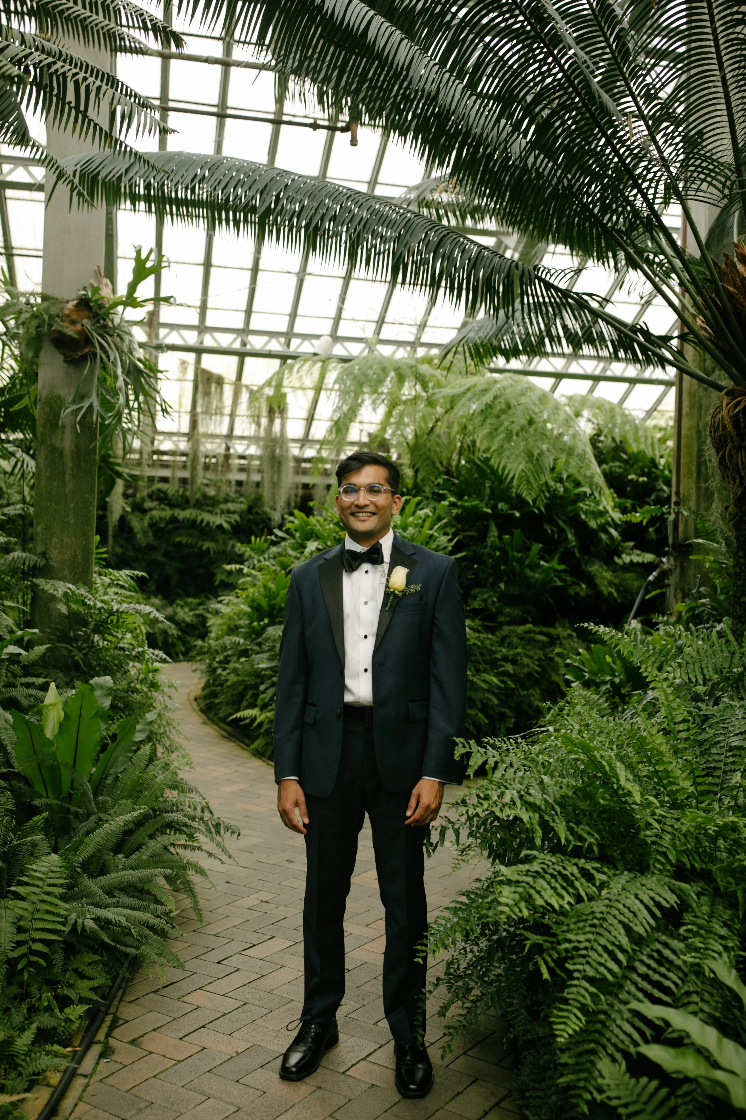 Michigan-wedding-photographer-chicago-wedding-garfield-conservatory-four-seasons-233.jpg