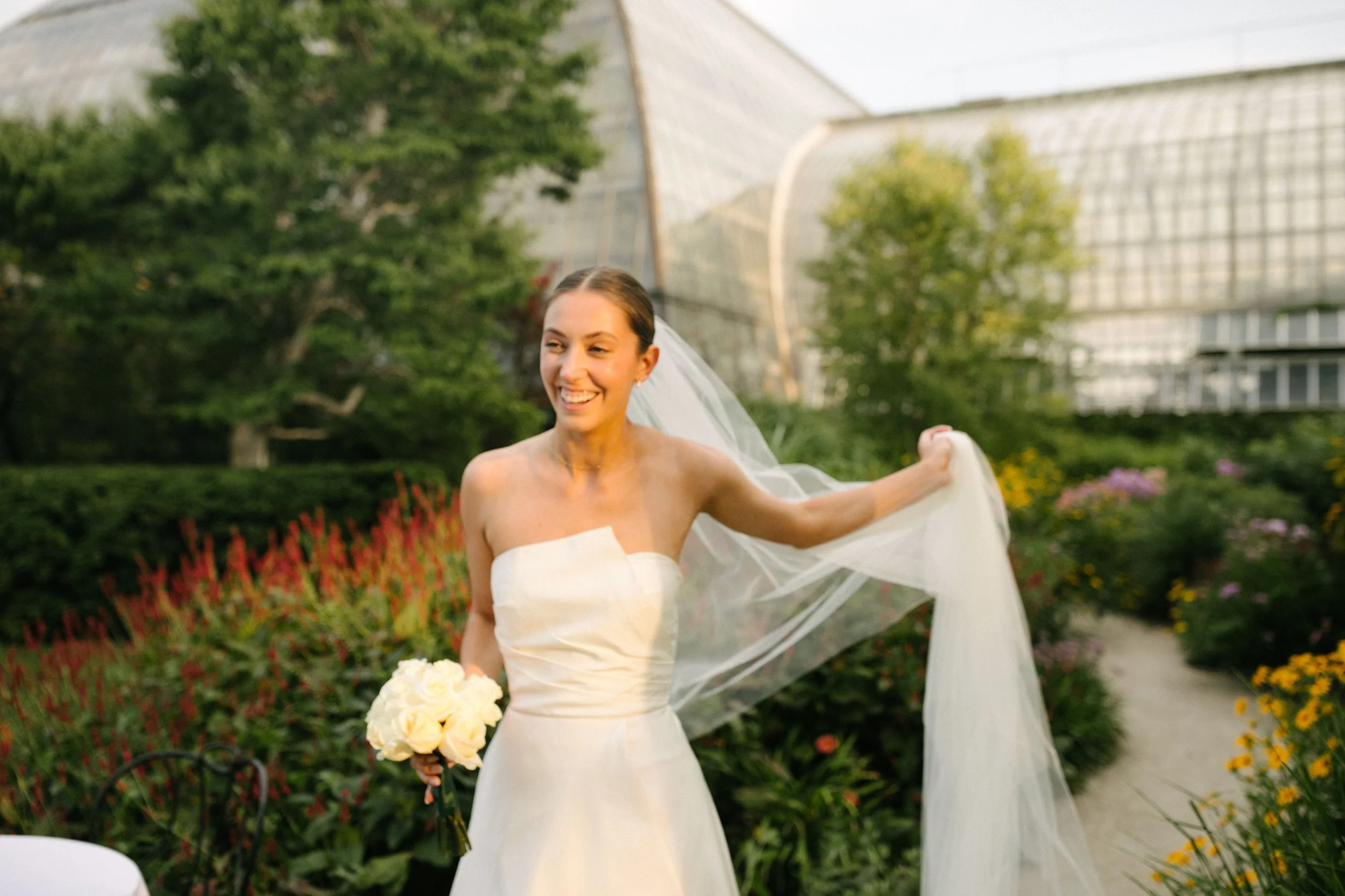 Michigan-wedding-photographer-chicago-wedding-garfield-conservatory-four-seasons-244.jpg