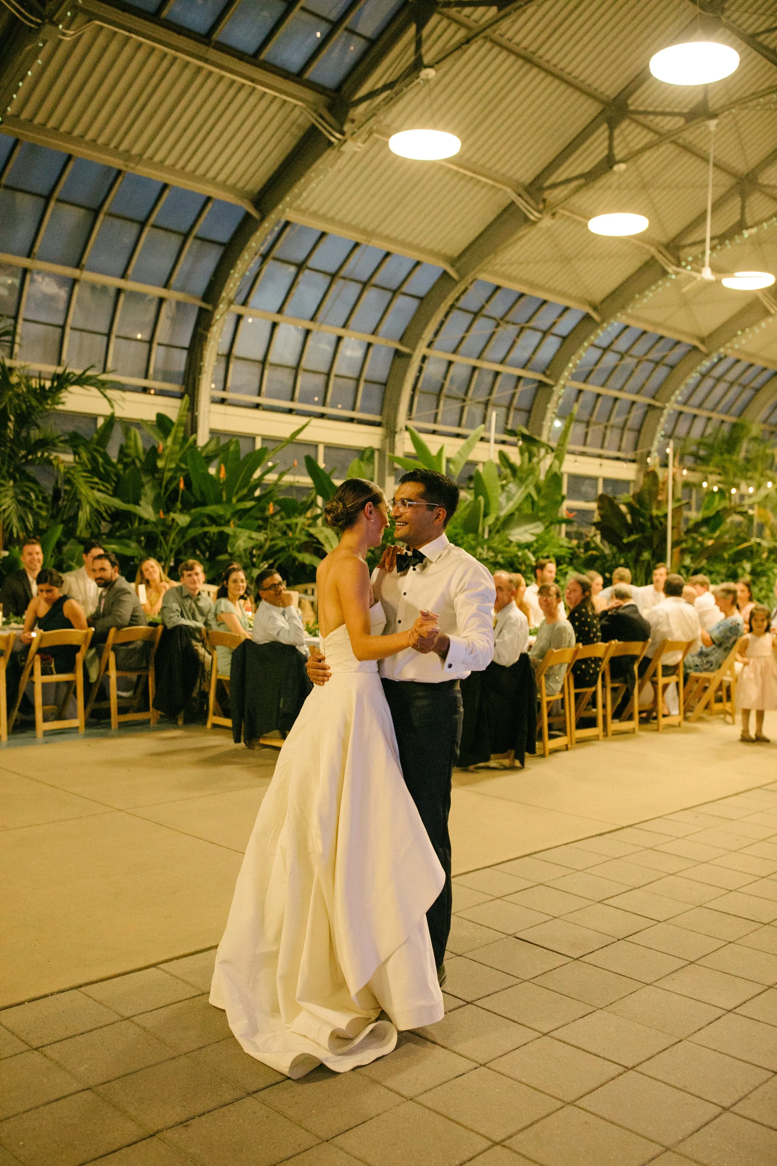 Michigan-wedding-photographer-chicago-wedding-garfield-conservatory-four-seasons-383.jpg