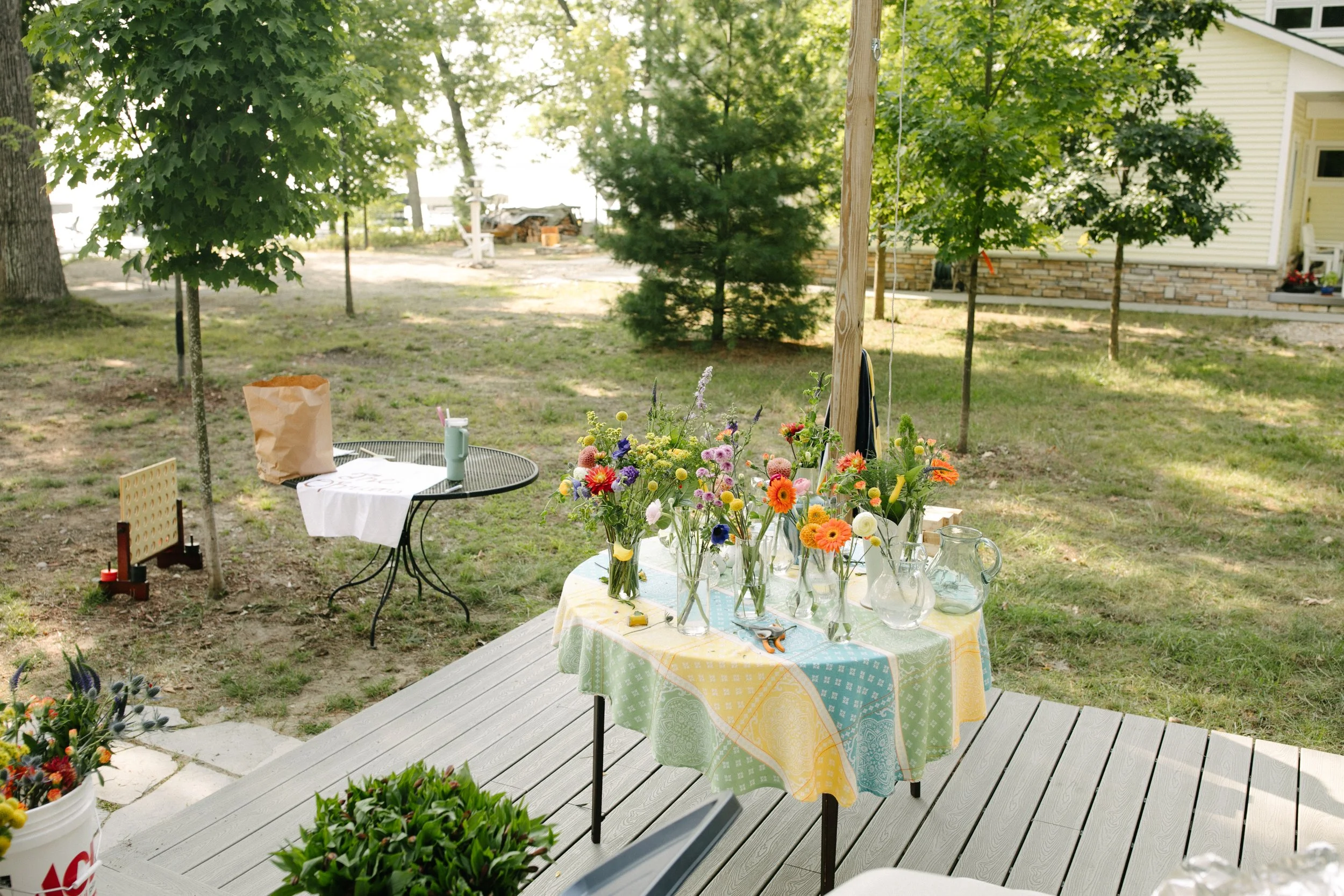 Michigan-wedding-photographer-higgins-lake-backyard-intimate-wedding-20.jpg
