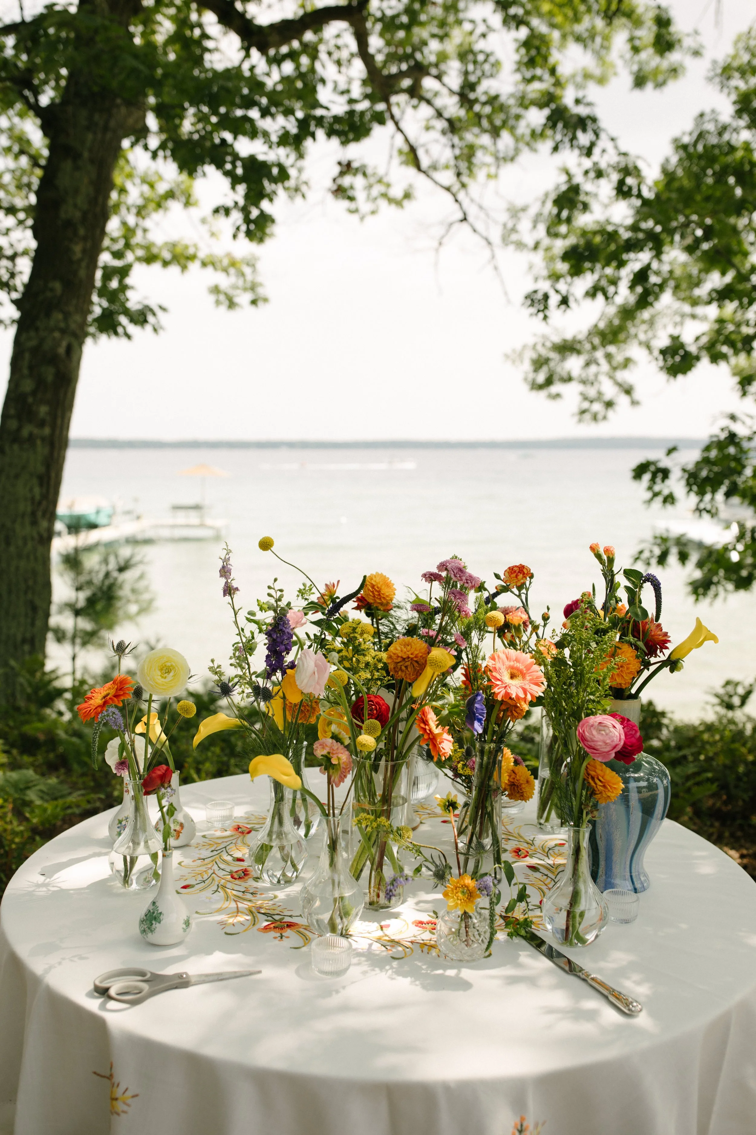 Michigan-wedding-photographer-higgins-lake-backyard-intimate-wedding-109.jpg