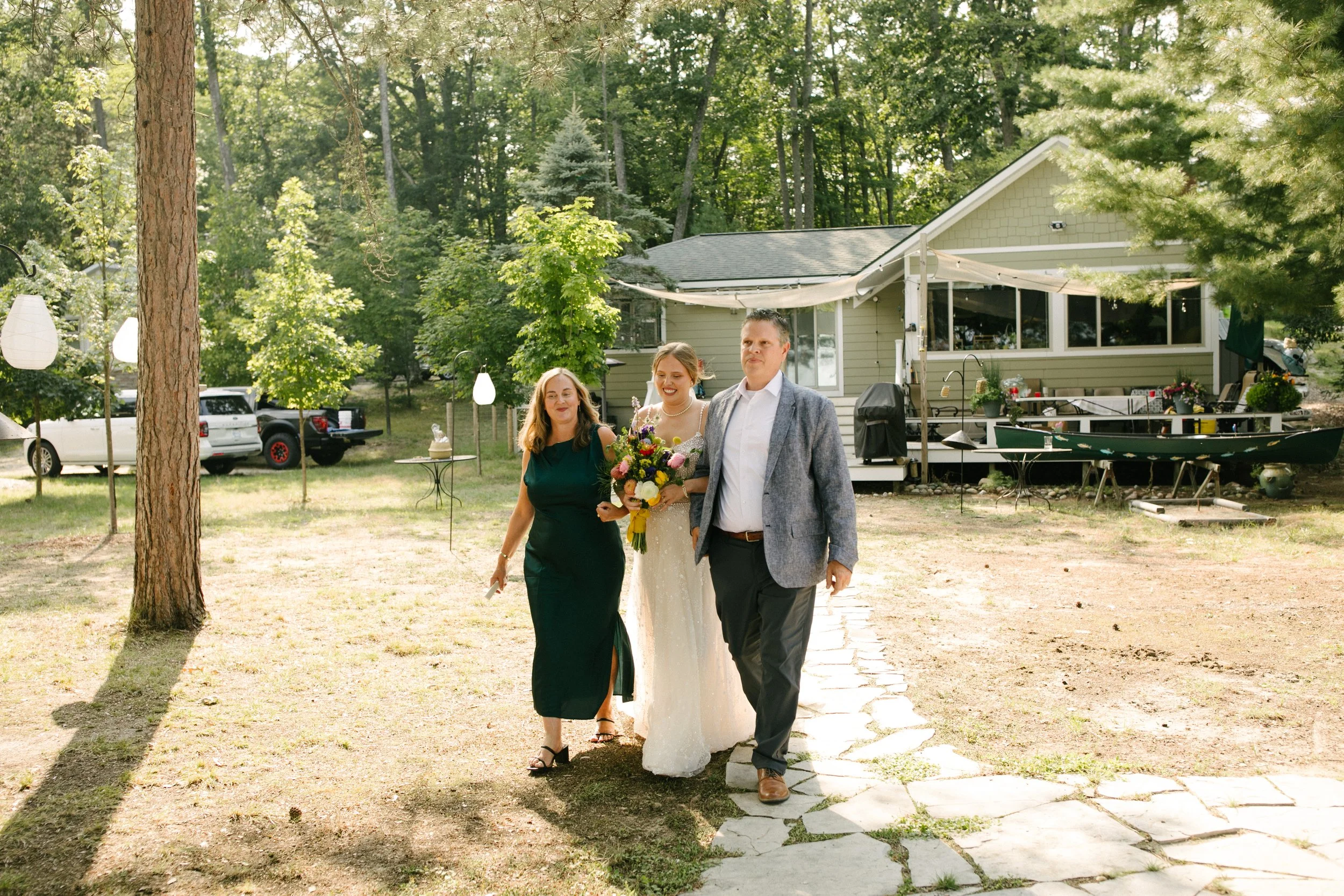 Michigan-wedding-photographer-higgins-lake-backyard-intimate-wedding-192.jpg