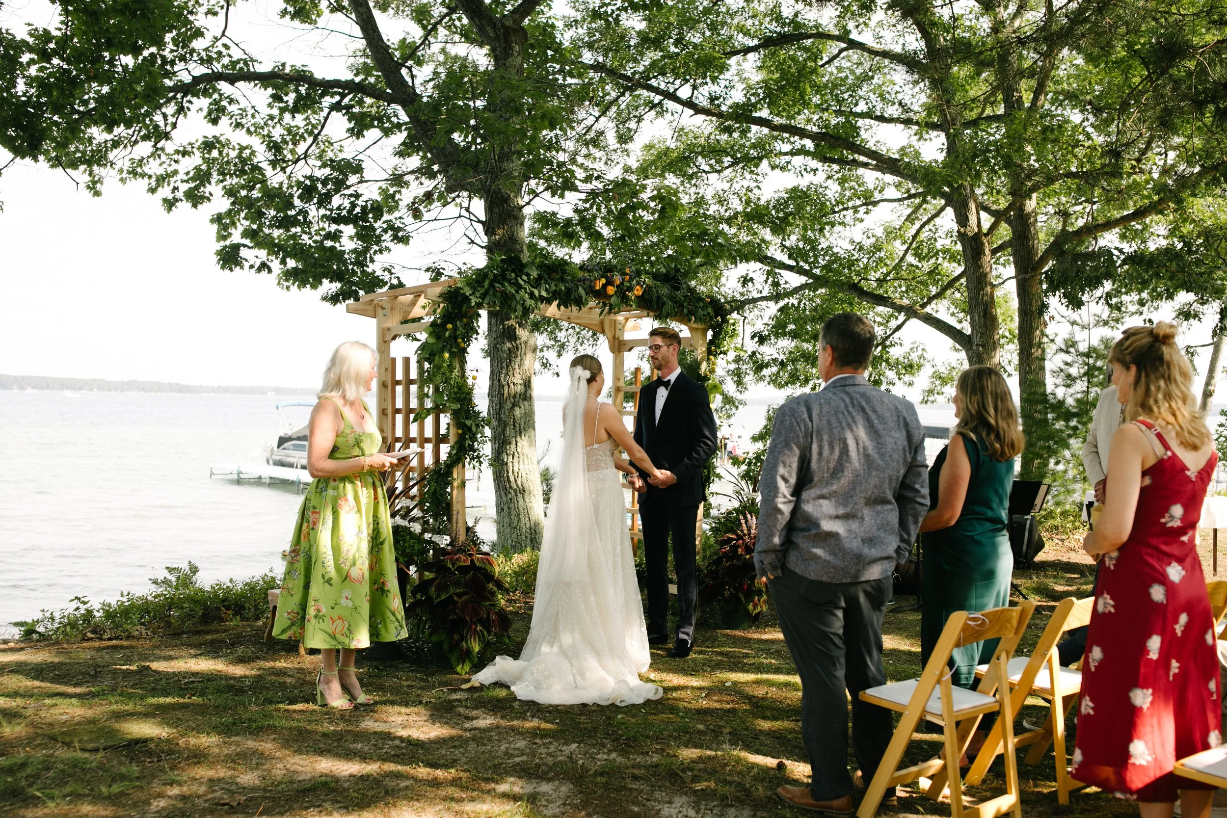 Michigan-wedding-photographer-higgins-lake-backyard-intimate-wedding-195.jpg