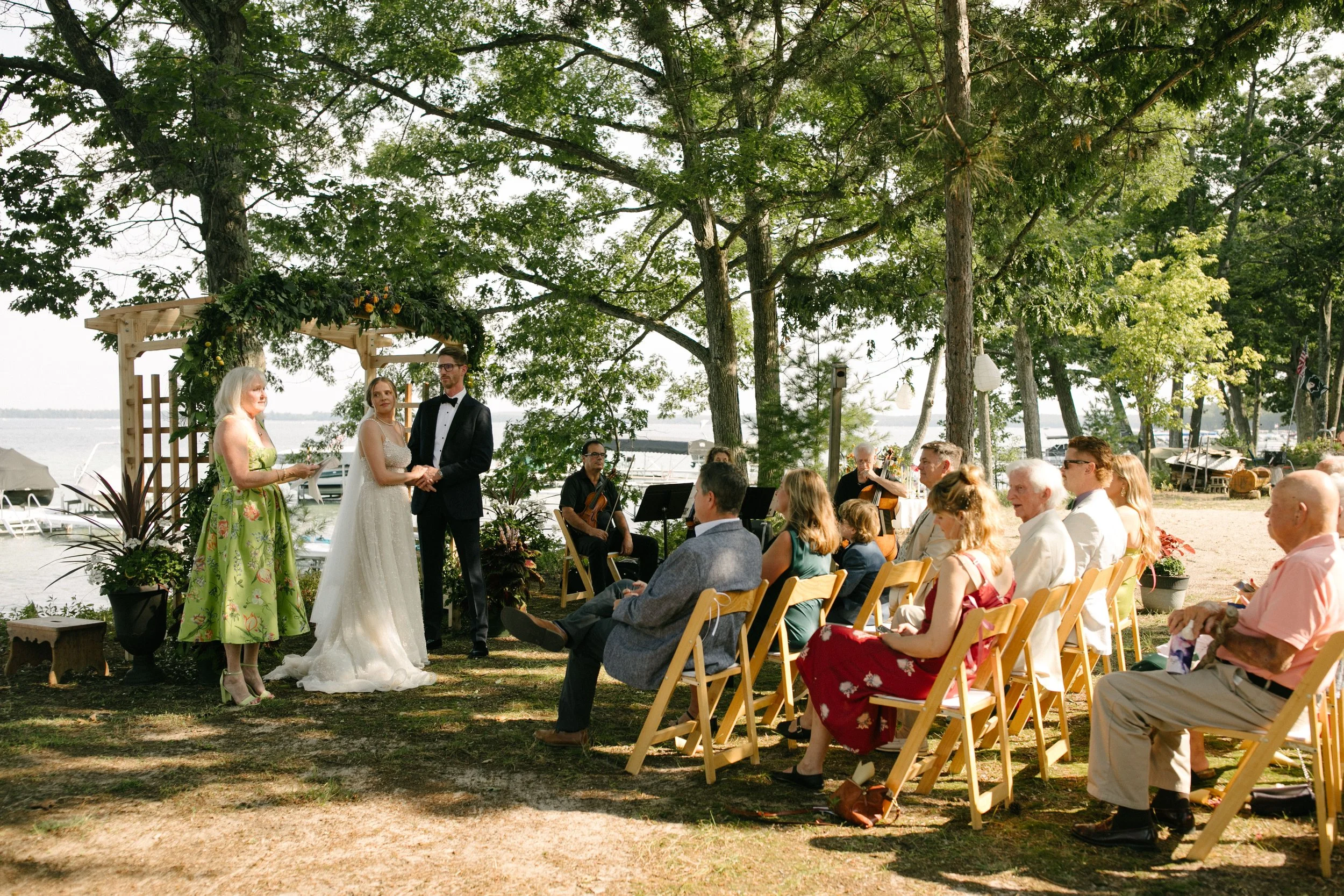 Michigan-wedding-photographer-higgins-lake-backyard-intimate-wedding-206.jpg