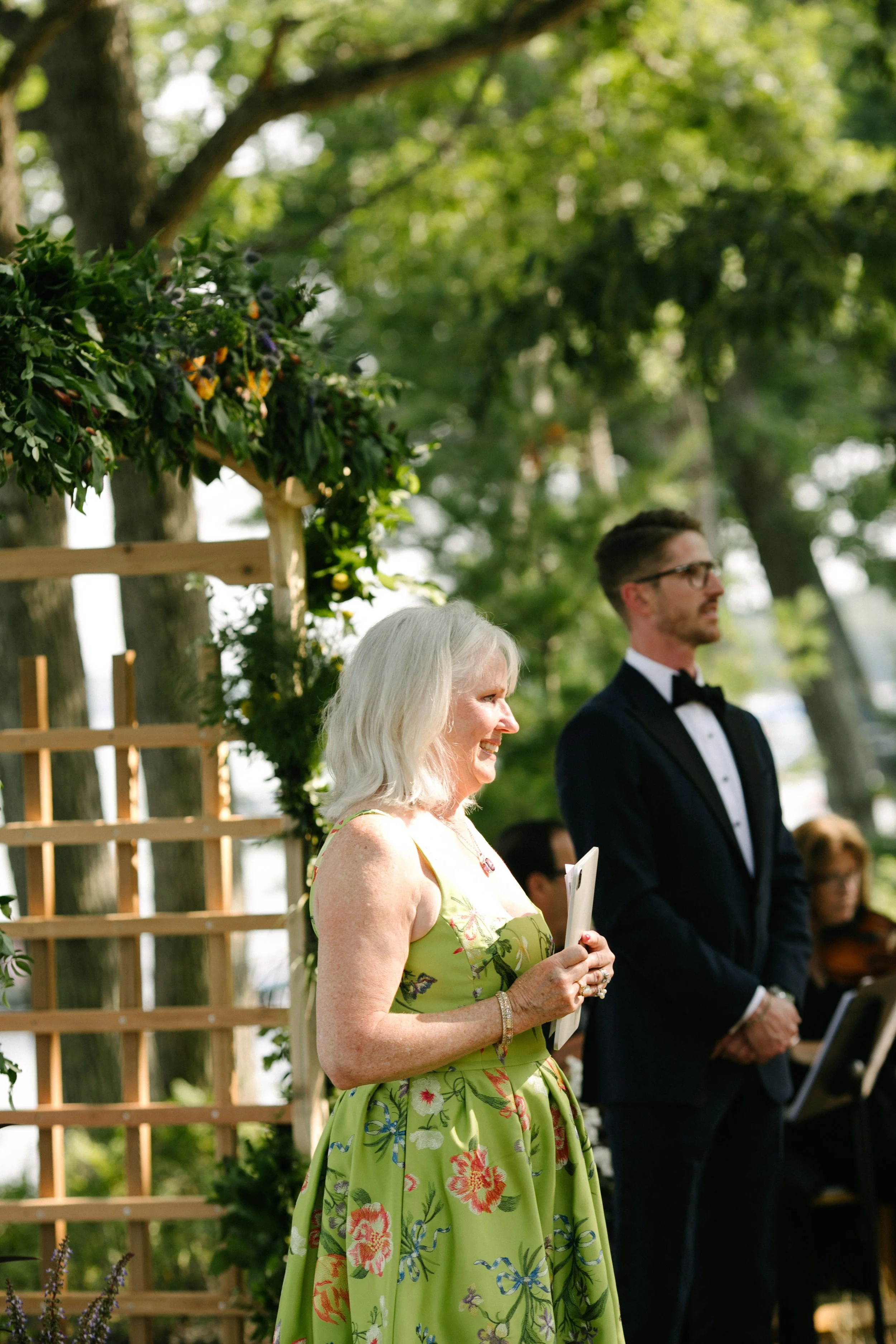 Michigan-wedding-photographer-higgins-lake-backyard-intimate-wedding-247.jpg
