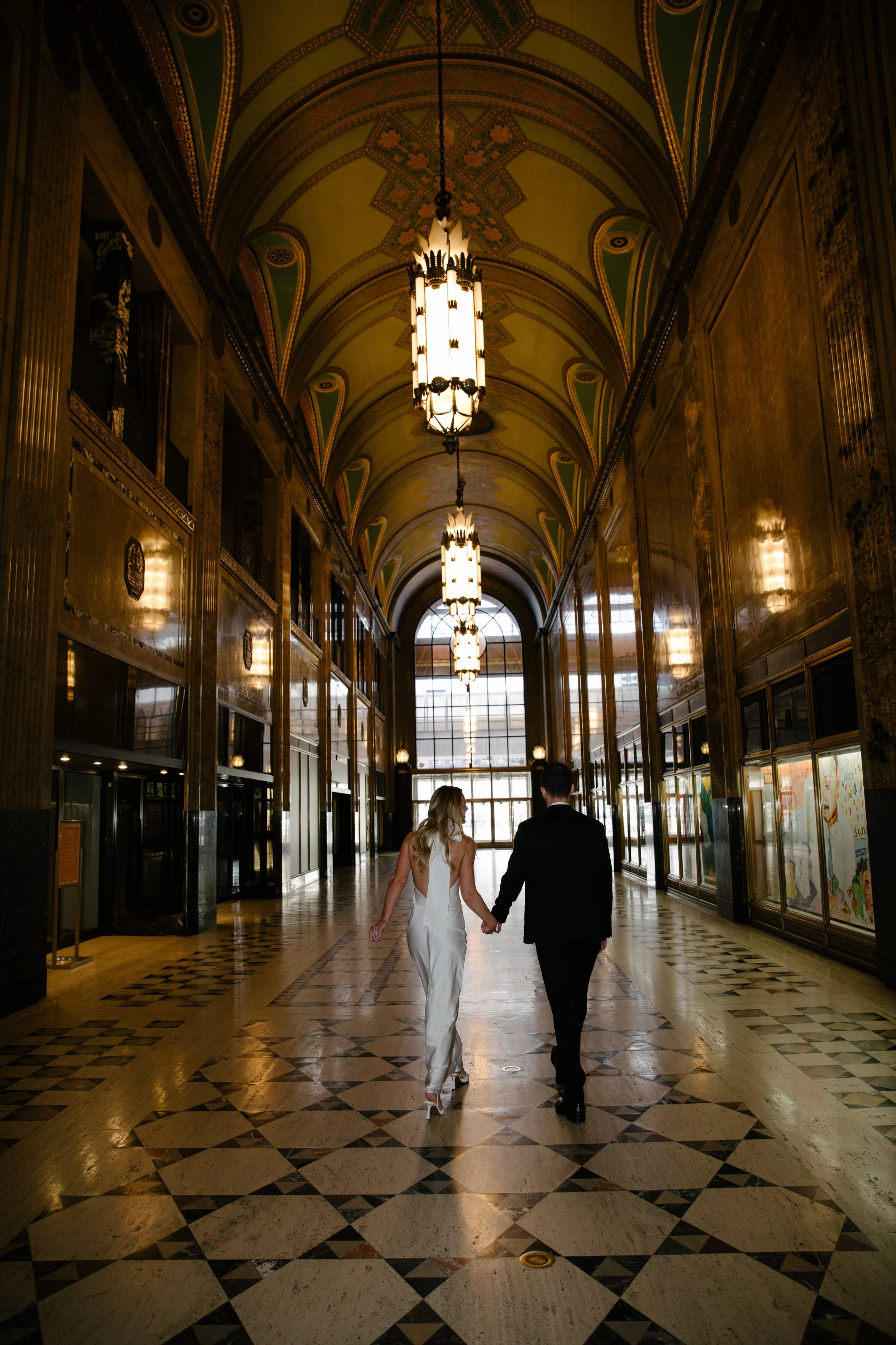 JessicaMax-detroit-michigan-wedding-photographer-fisher-building-engagement-session-6.jpg