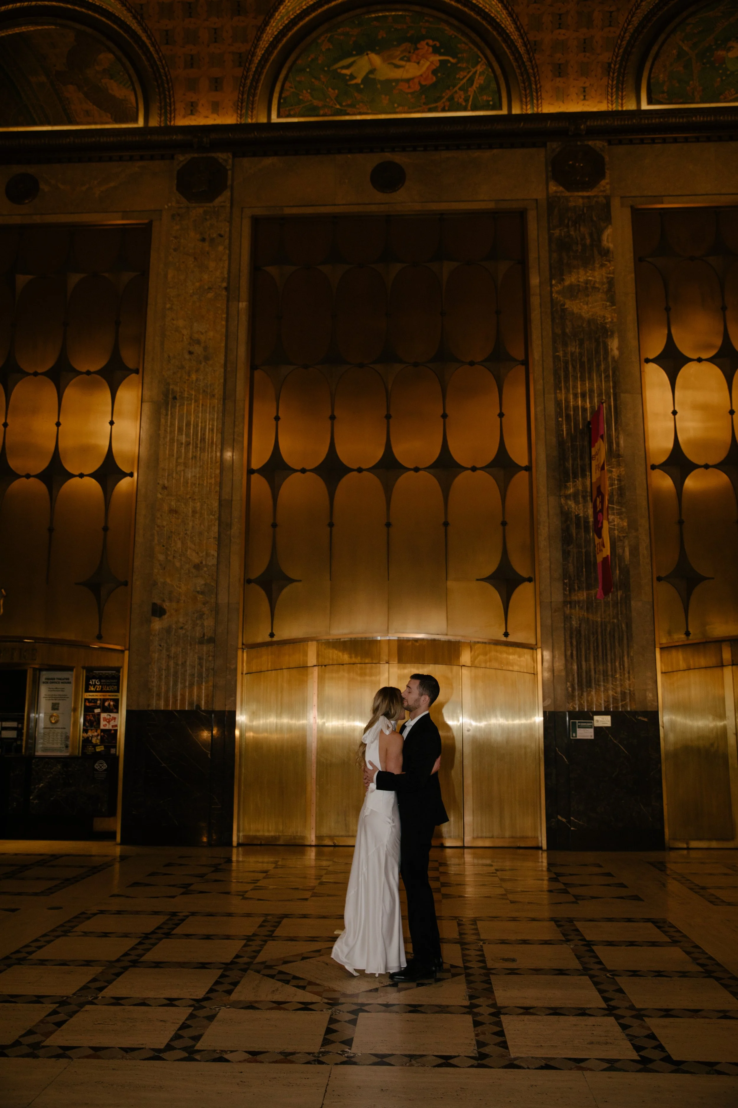 JessicaMax-detroit-michigan-wedding-photographer-fisher-building-engagement-session-43.jpg