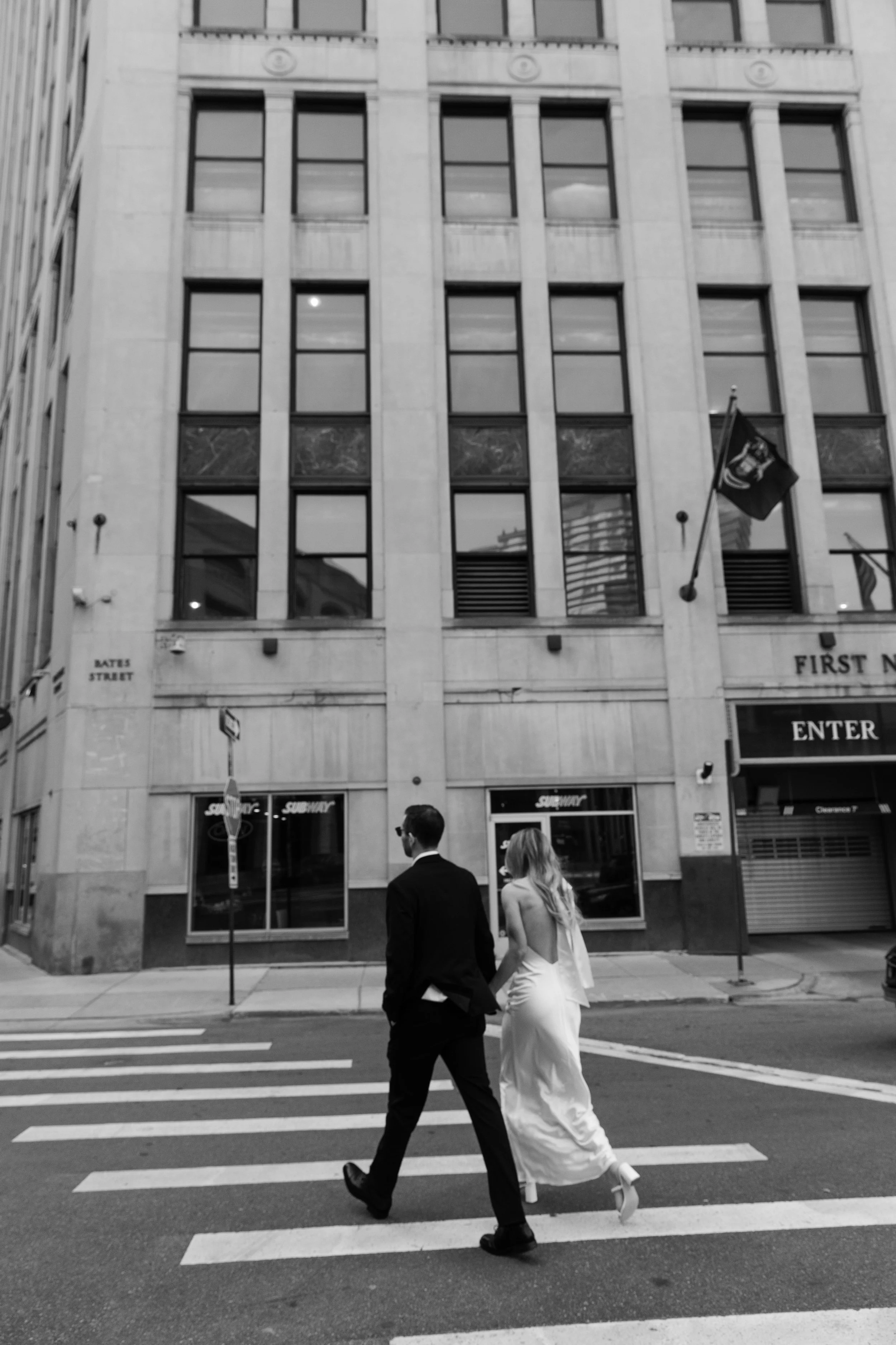 JessicaMax-detroit-michigan-wedding-photographer-fisher-building-engagement-session-92.jpg
