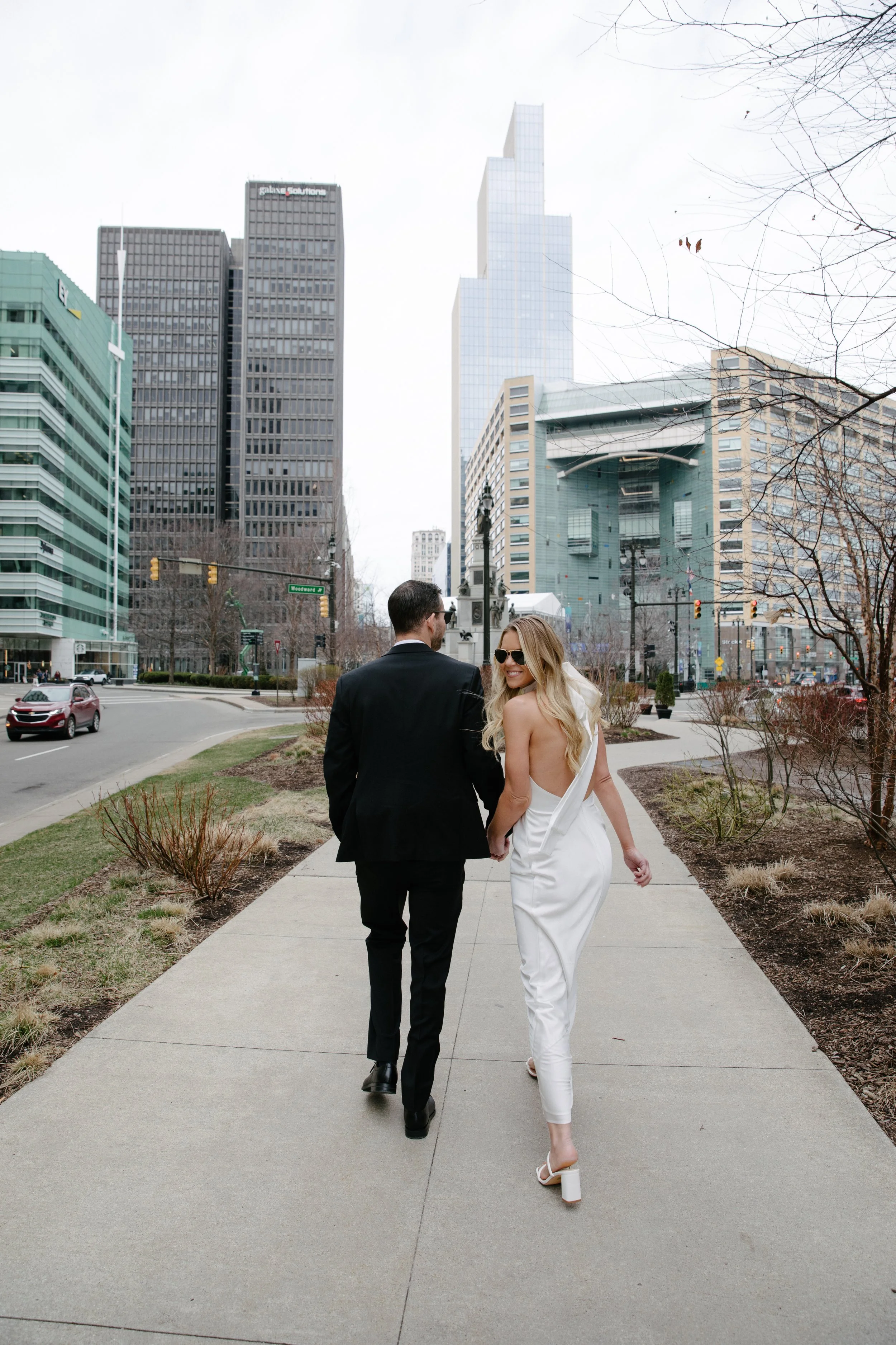 JessicaMax-detroit-michigan-wedding-photographer-fisher-building-engagement-session-166.jpg