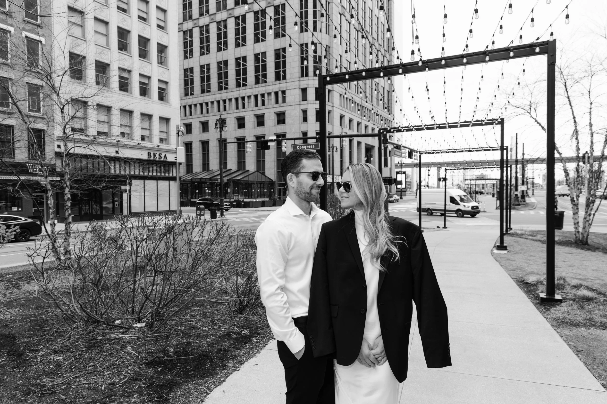 JessicaMax-detroit-michigan-wedding-photographer-fisher-building-engagement-session-176.jpg