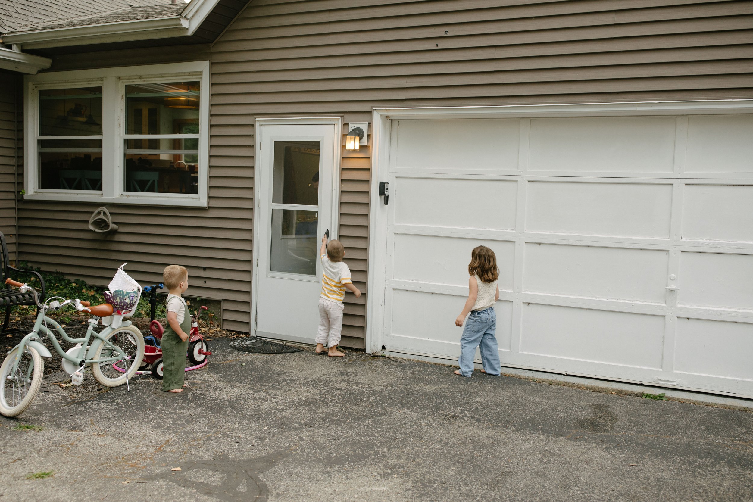 Michigan-film-photographer-pentwater-extended-family-2 - Copy.jpg