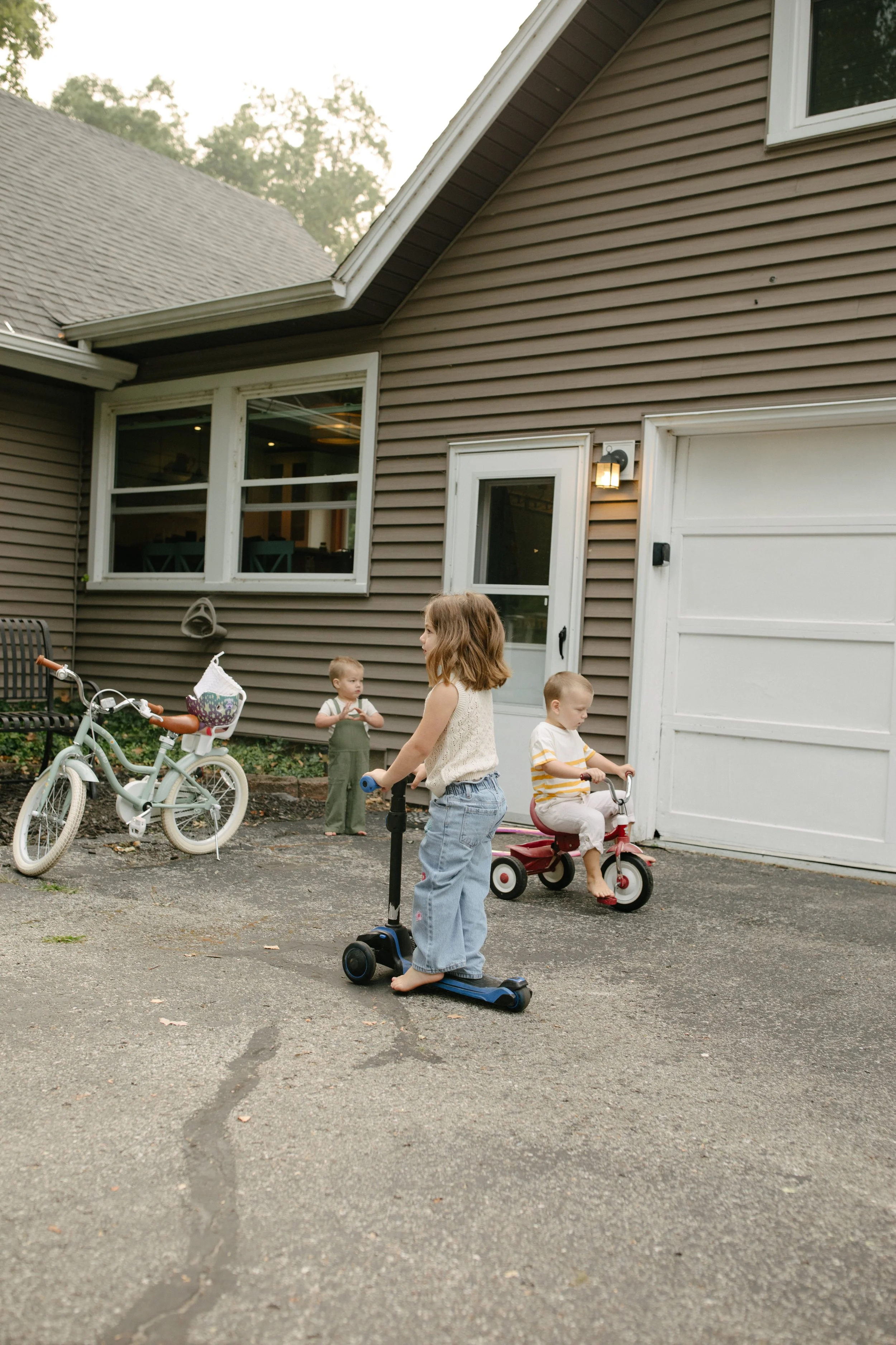 Michigan-film-photographer-pentwater-extended-family-6.jpg