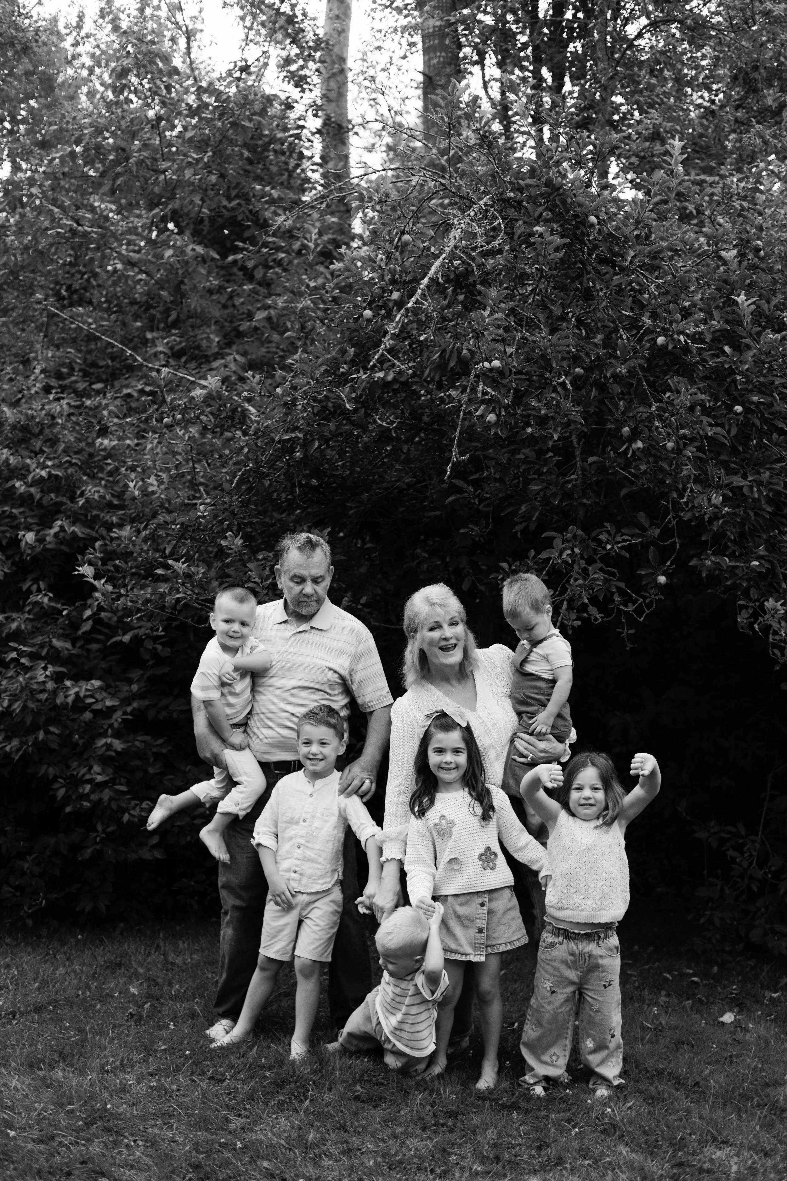 Michigan-film-photographer-pentwater-extended-family-99.jpg