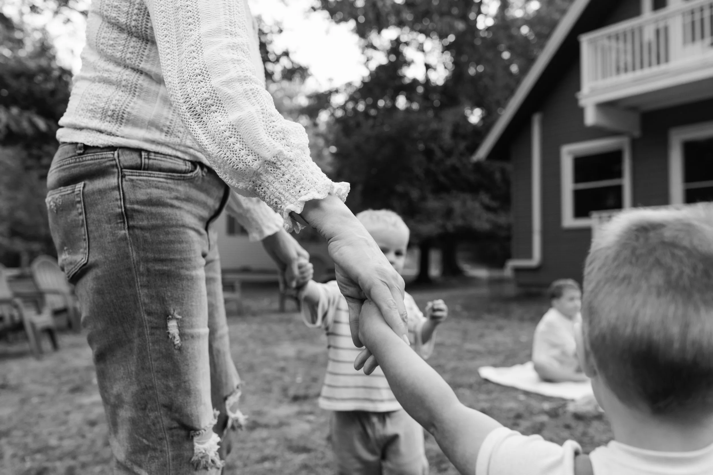 Michigan-film-photographer-pentwater-extended-family-174.jpg