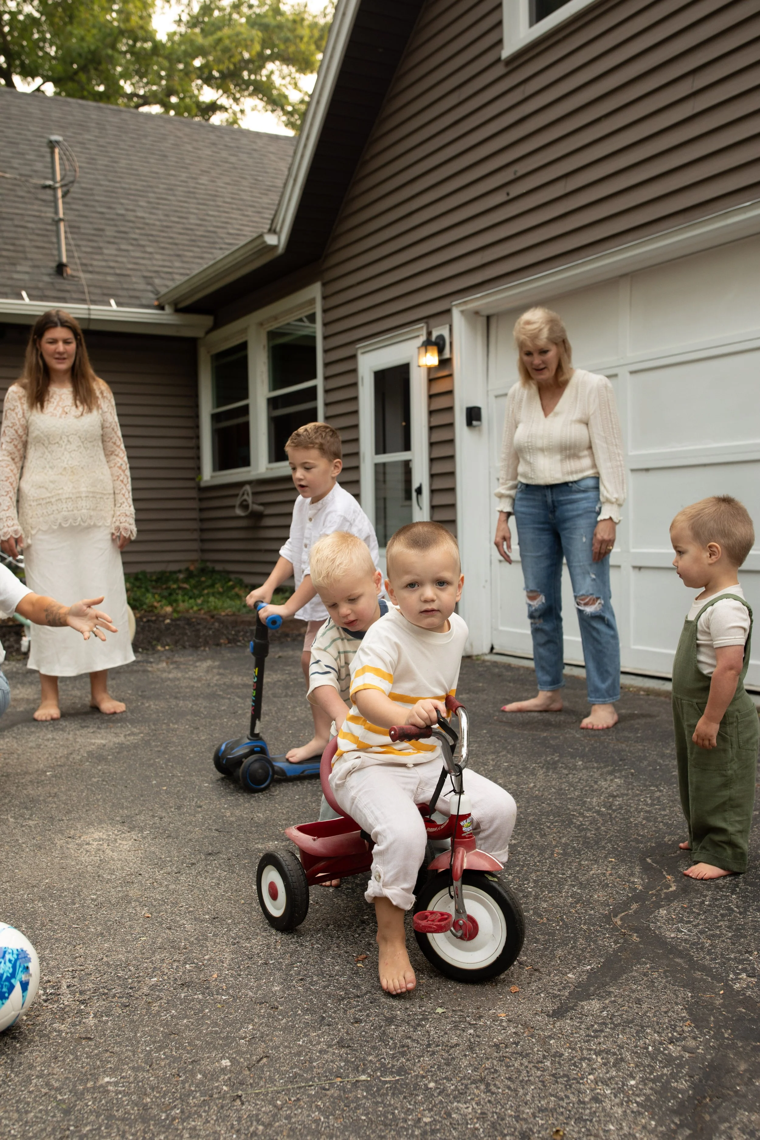 Michigan-film-photographer-pentwater-extended-family-295.jpg