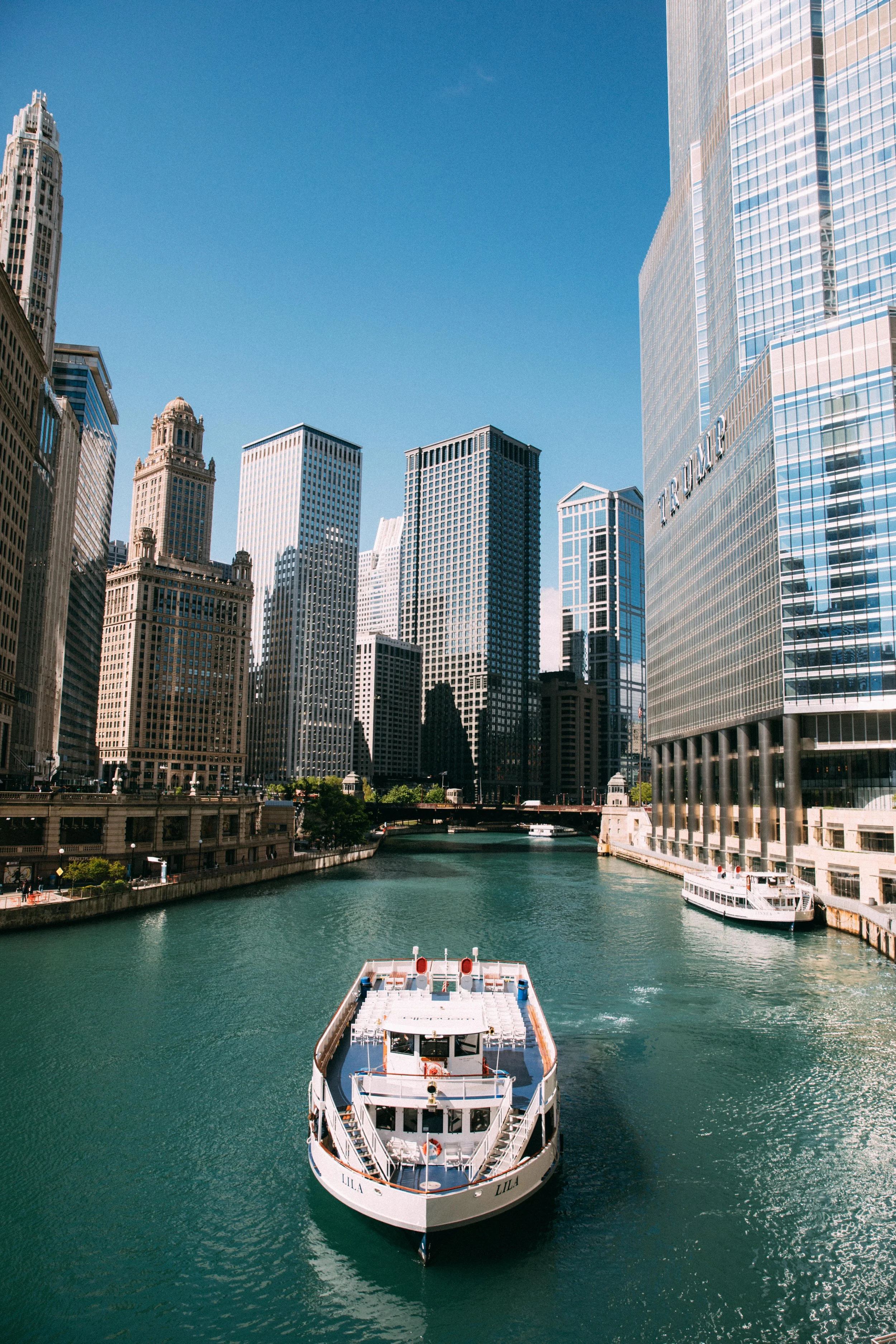 JessicaMax-chicago-wedding-photographer-cultural-center-engagement-2.jpg
