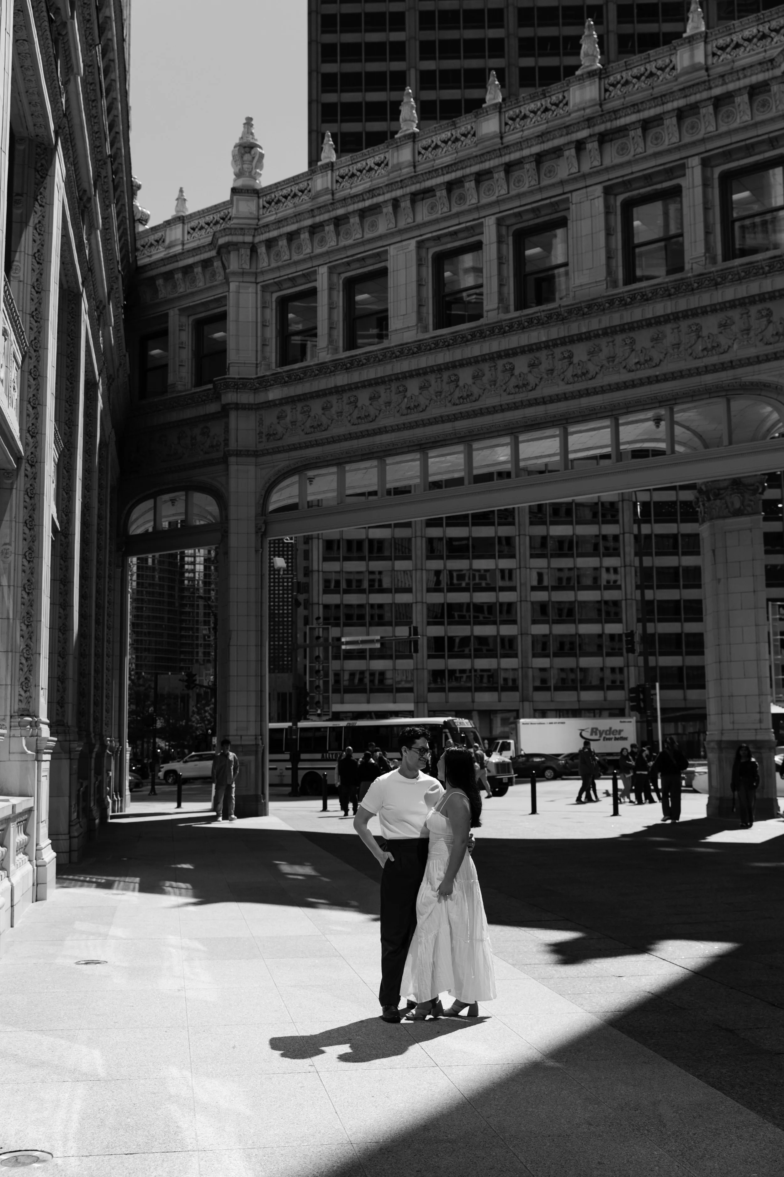 JessicaMax-chicago-wedding-photographer-cultural-center-engagement-21.jpg