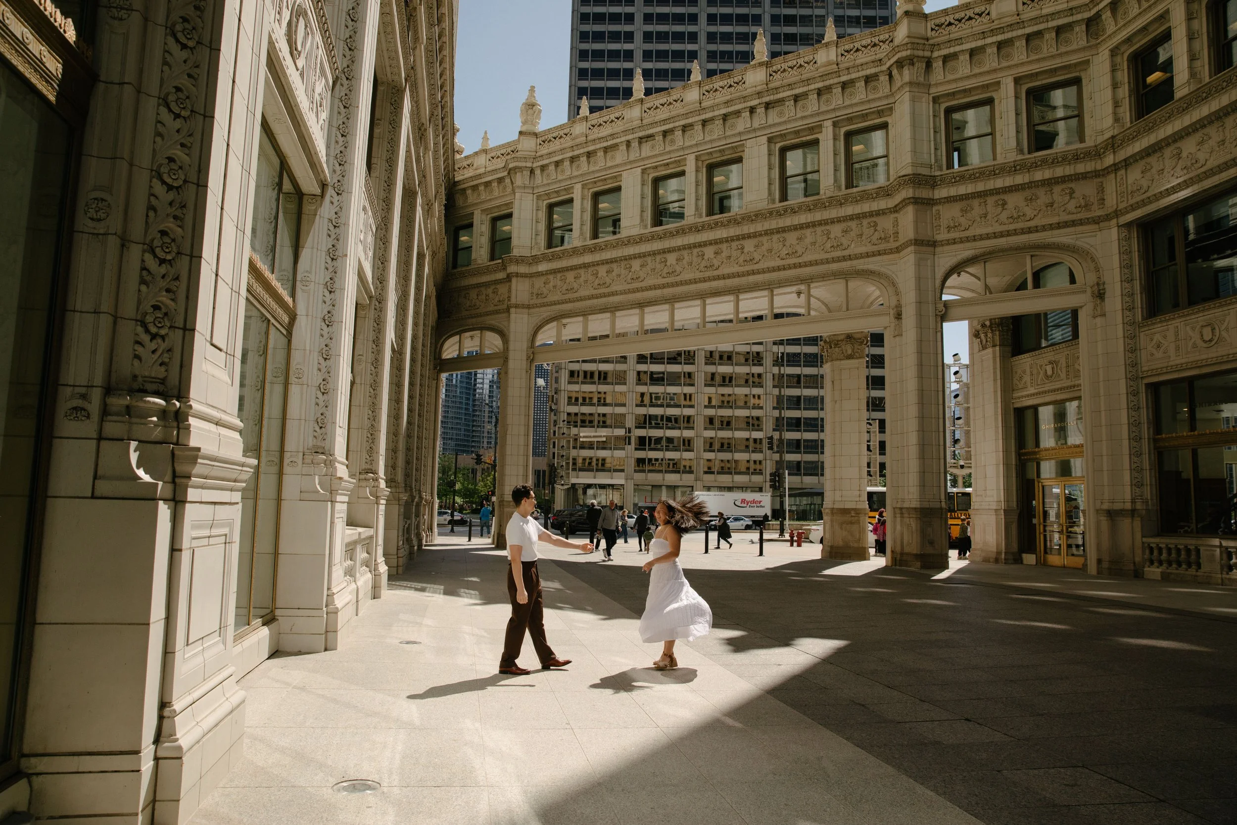 JessicaMax-chicago-wedding-photographer-cultural-center-engagement-25.jpg