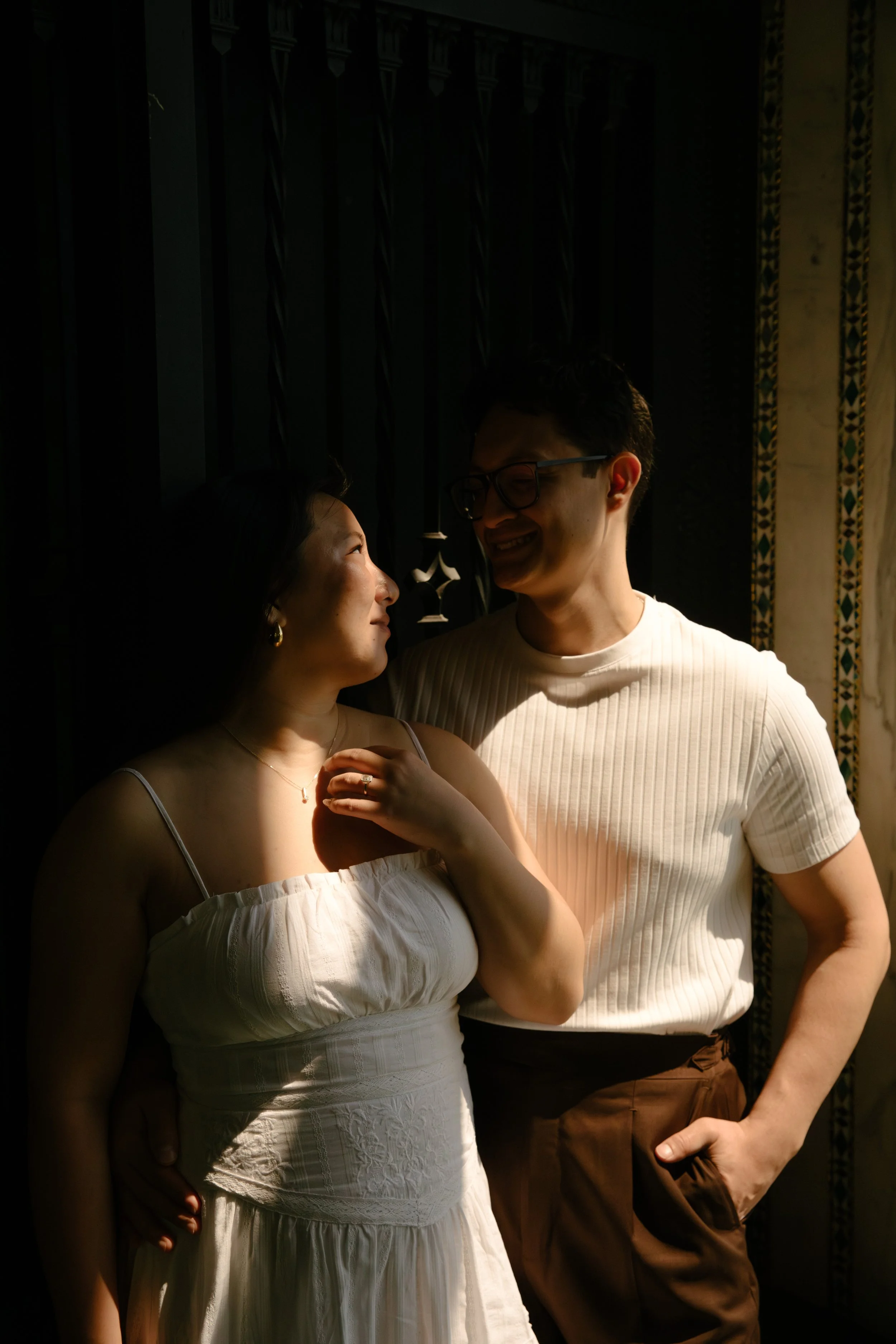 JessicaMax-chicago-wedding-photographer-cultural-center-engagement-94.jpg