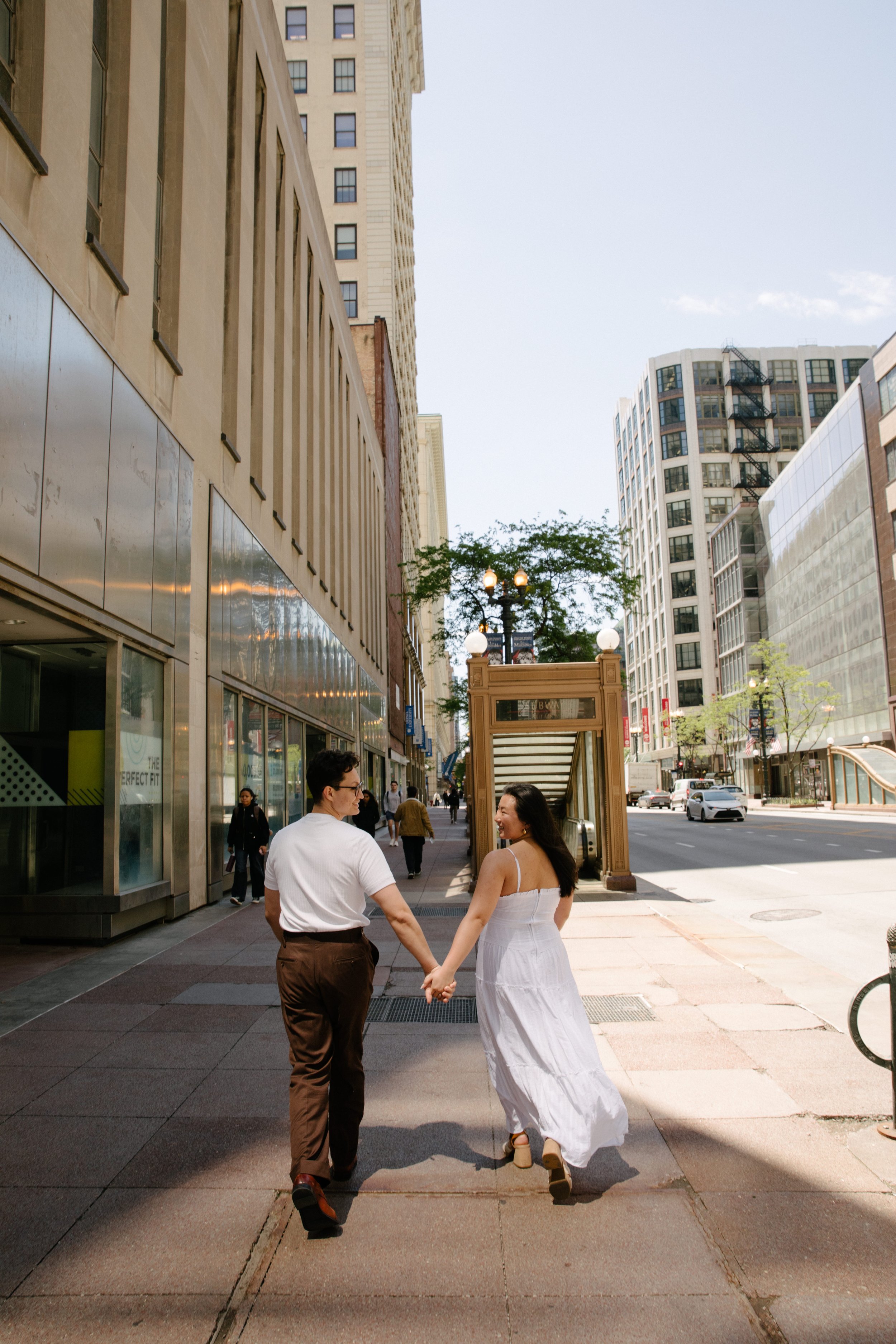 JessicaMax-chicago-wedding-photographer-cultural-center-engagement-128.jpg