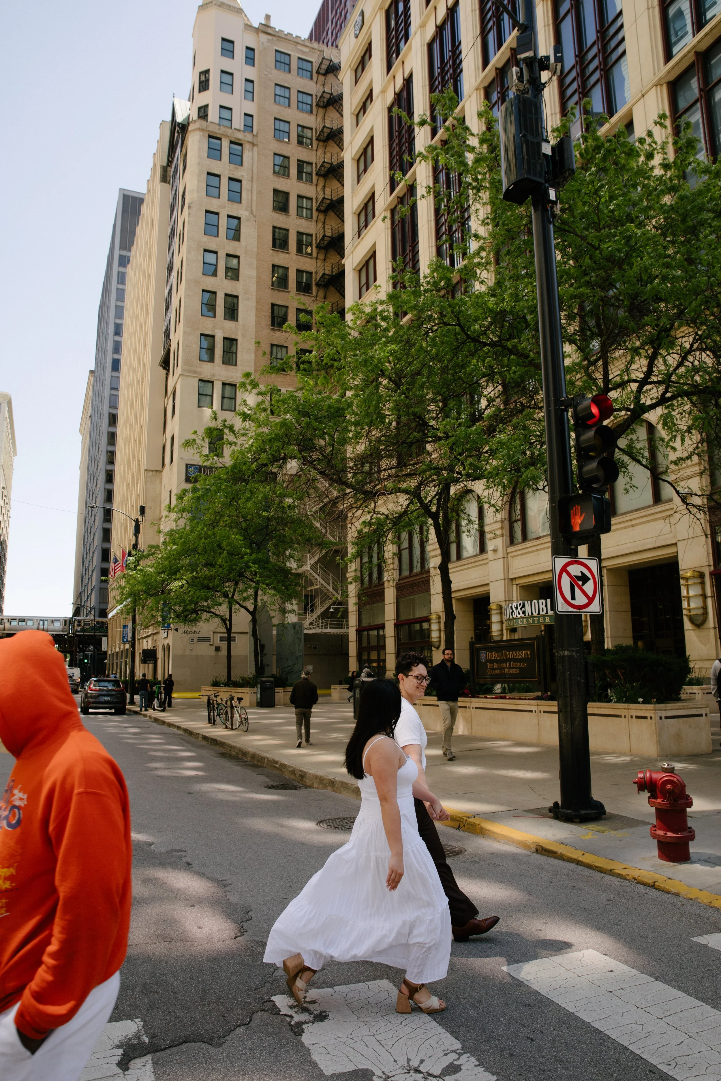 JessicaMax-chicago-wedding-photographer-cultural-center-engagement-136.jpg