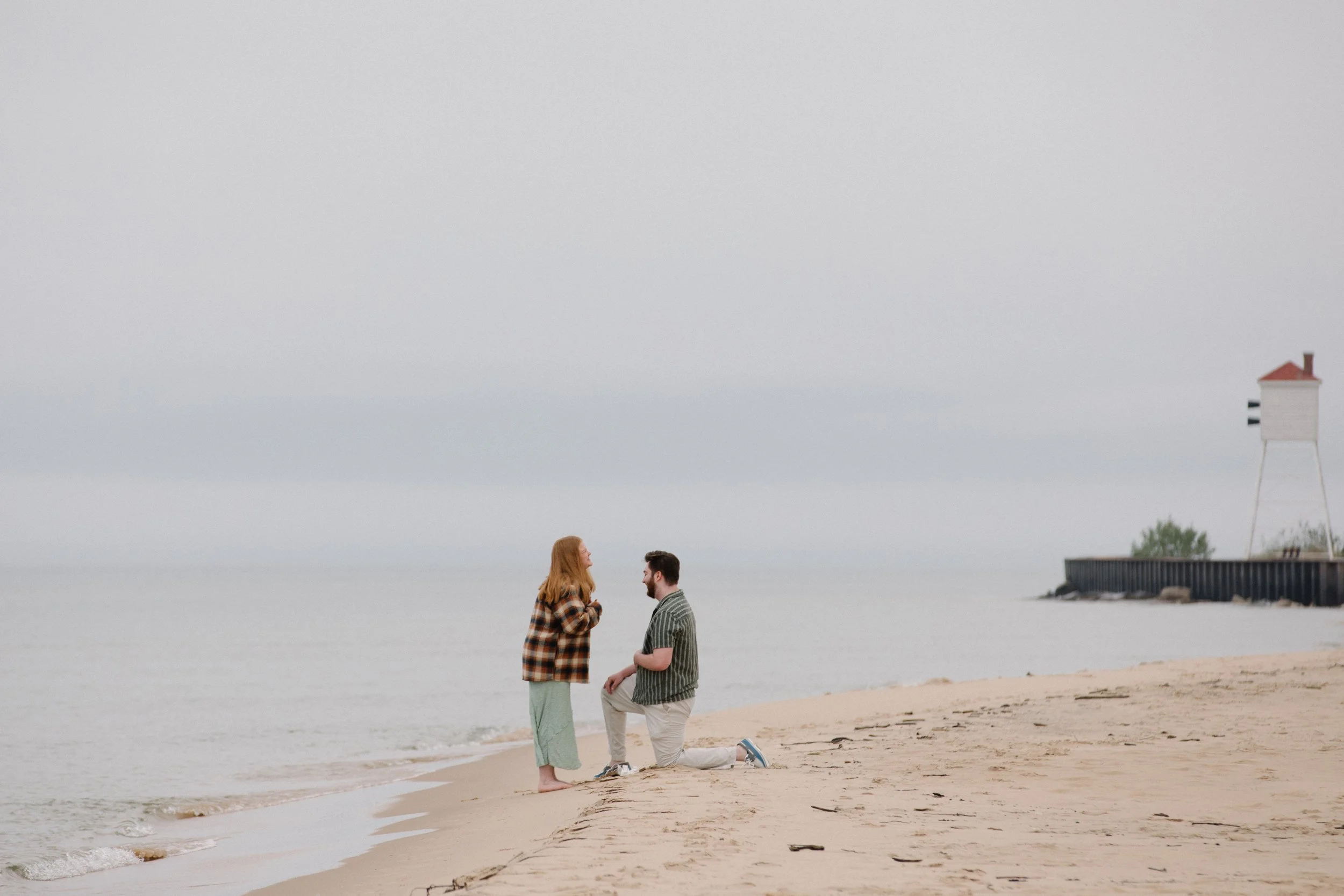 JessicaMax-west-michigan-ludington-proposal-engagement-photographer-big-sable-lighthouse-11.jpg