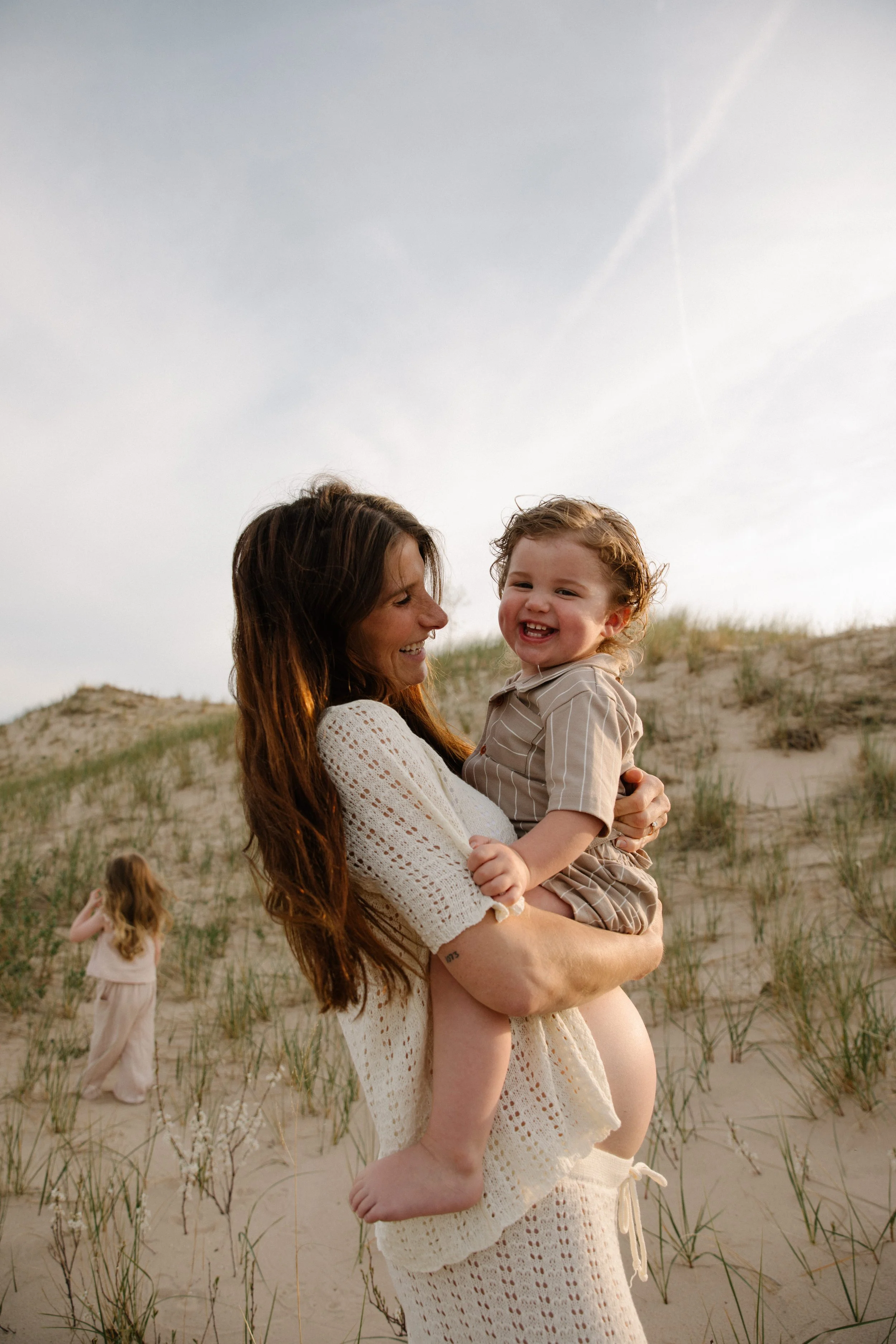 JessicaMax-west-michigan-family-photographer-ludington-maternity-session-42.jpg