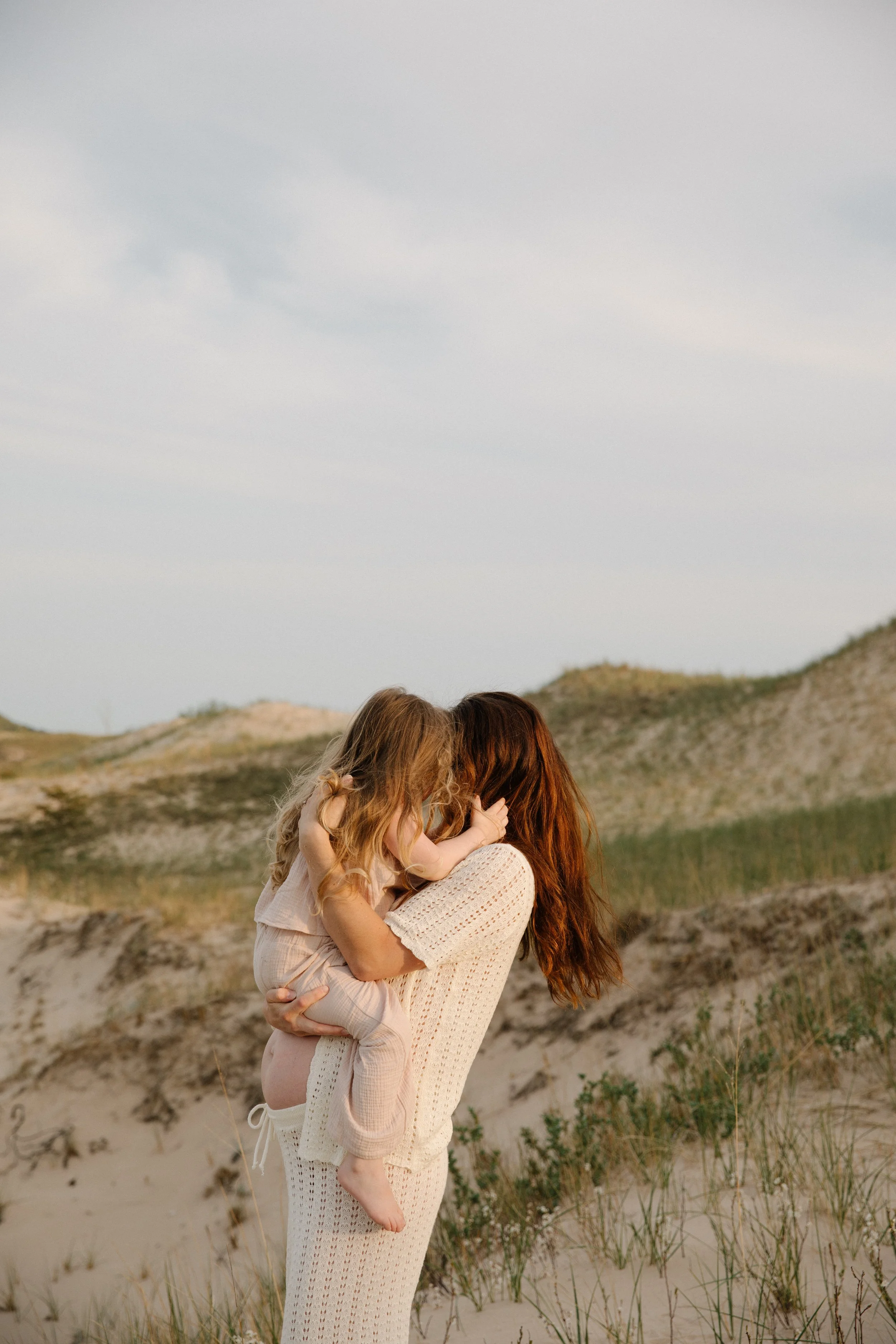 JessicaMax-west-michigan-family-photographer-ludington-maternity-session-103.jpg
