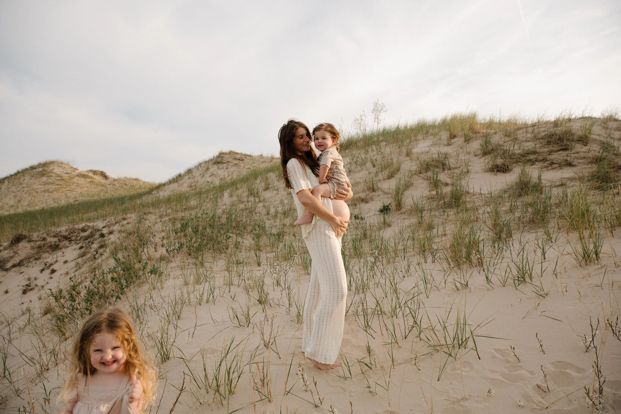 Cass // Lake Michigan Motherhood Session