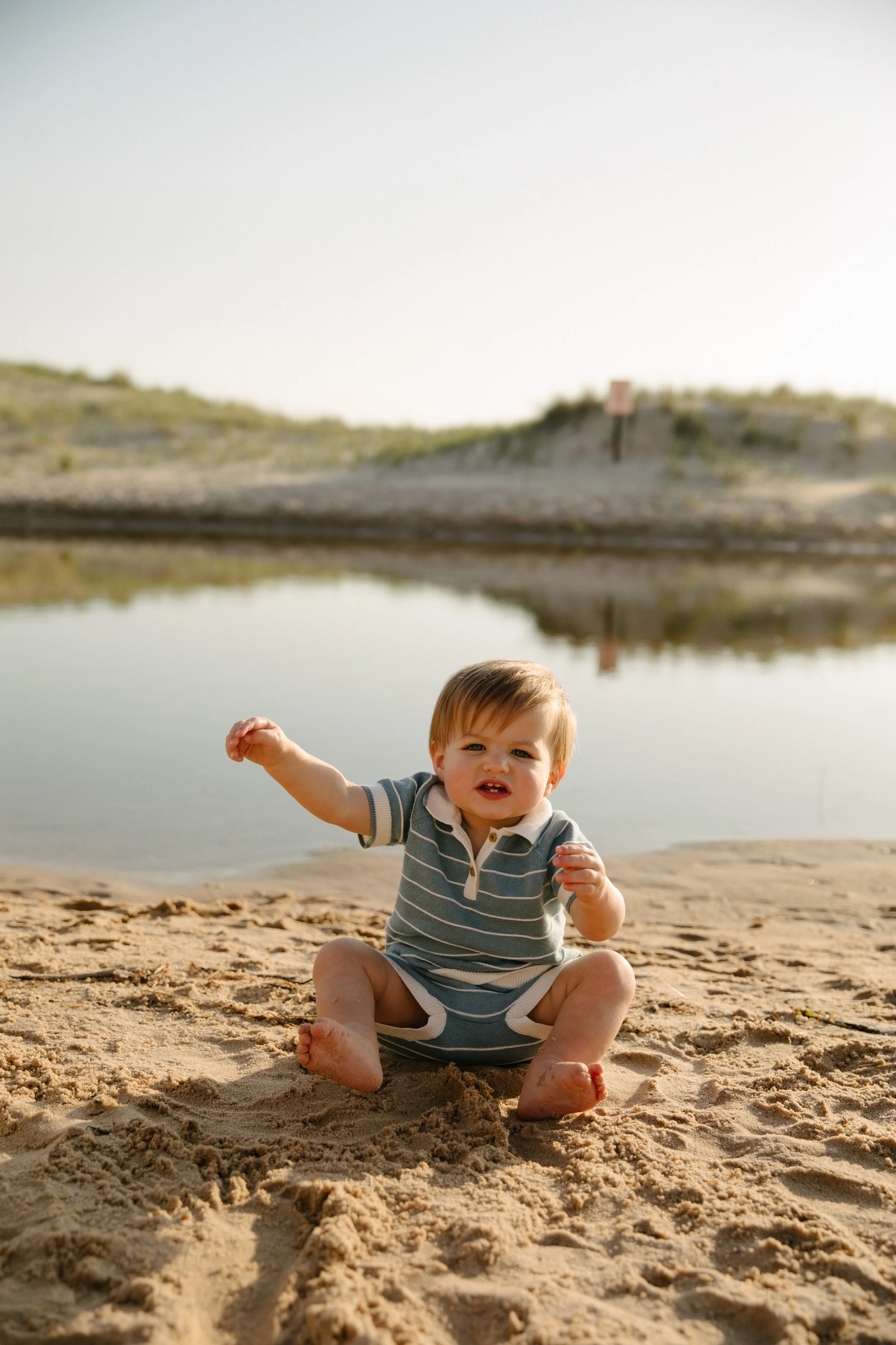 JessicaMax-west-michigan-family-photographer-pentwater-bass-outlet-extended-family-session-130.jpg