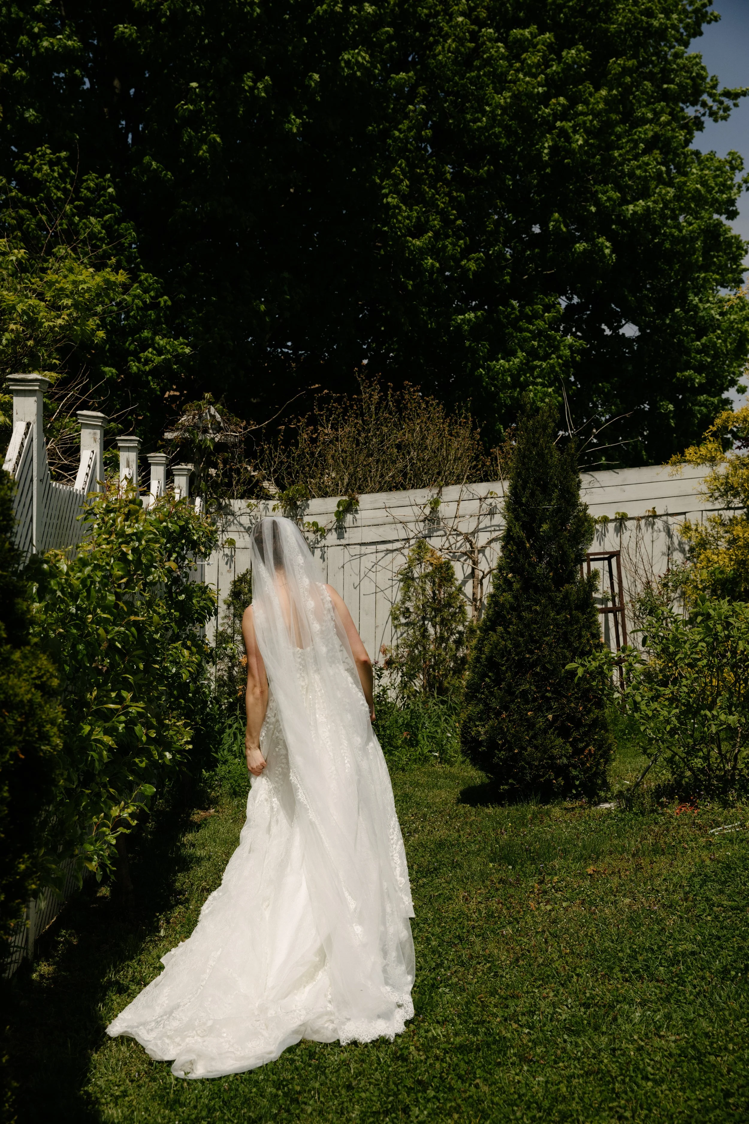 JessicaMax-michigan-documentary-wedding-photographer-sundance-and-the-secret-garden-wedding-80.jpg