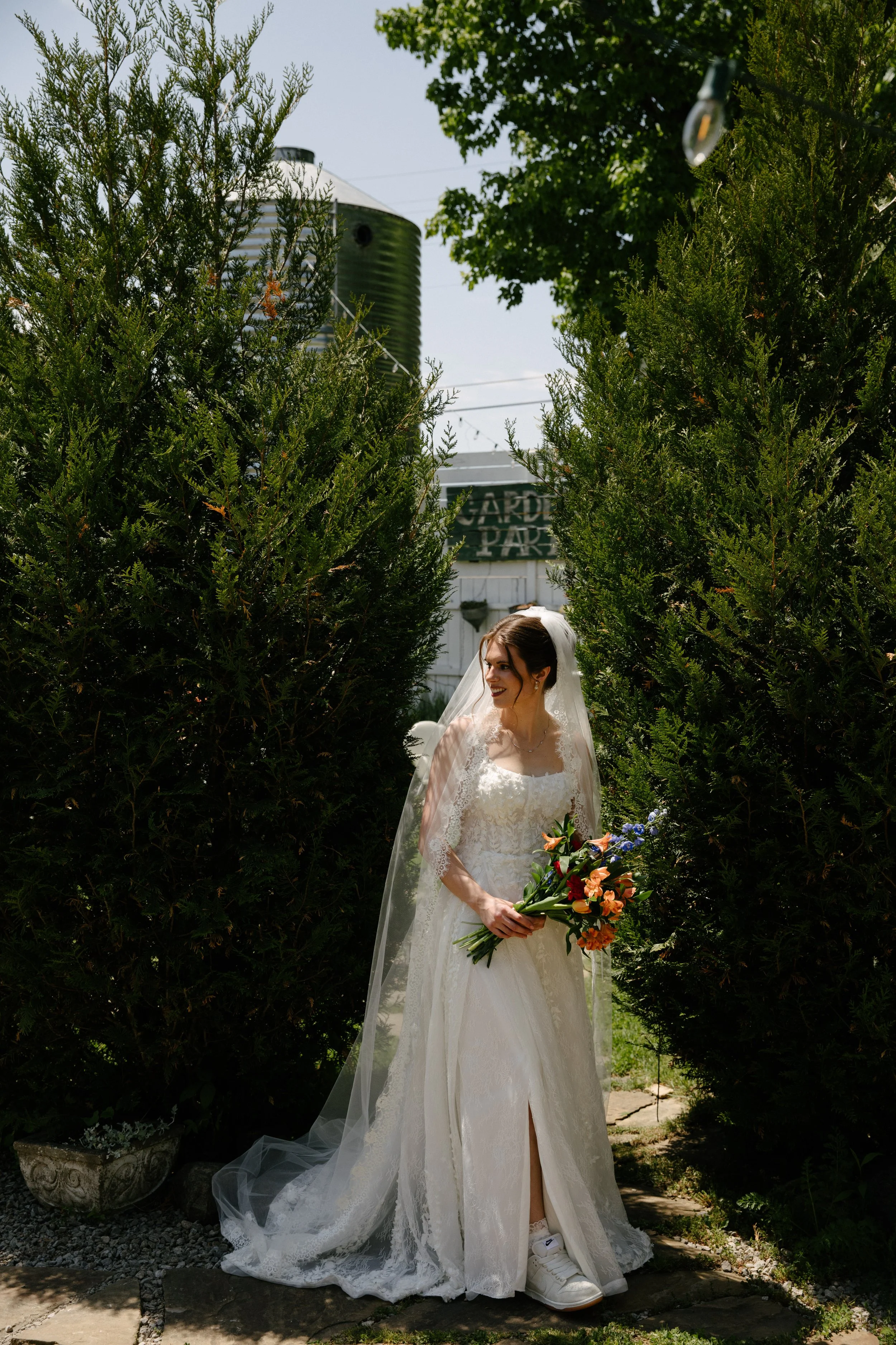 JessicaMax-michigan-documentary-wedding-photographer-sundance-and-the-secret-garden-wedding-90.jpg