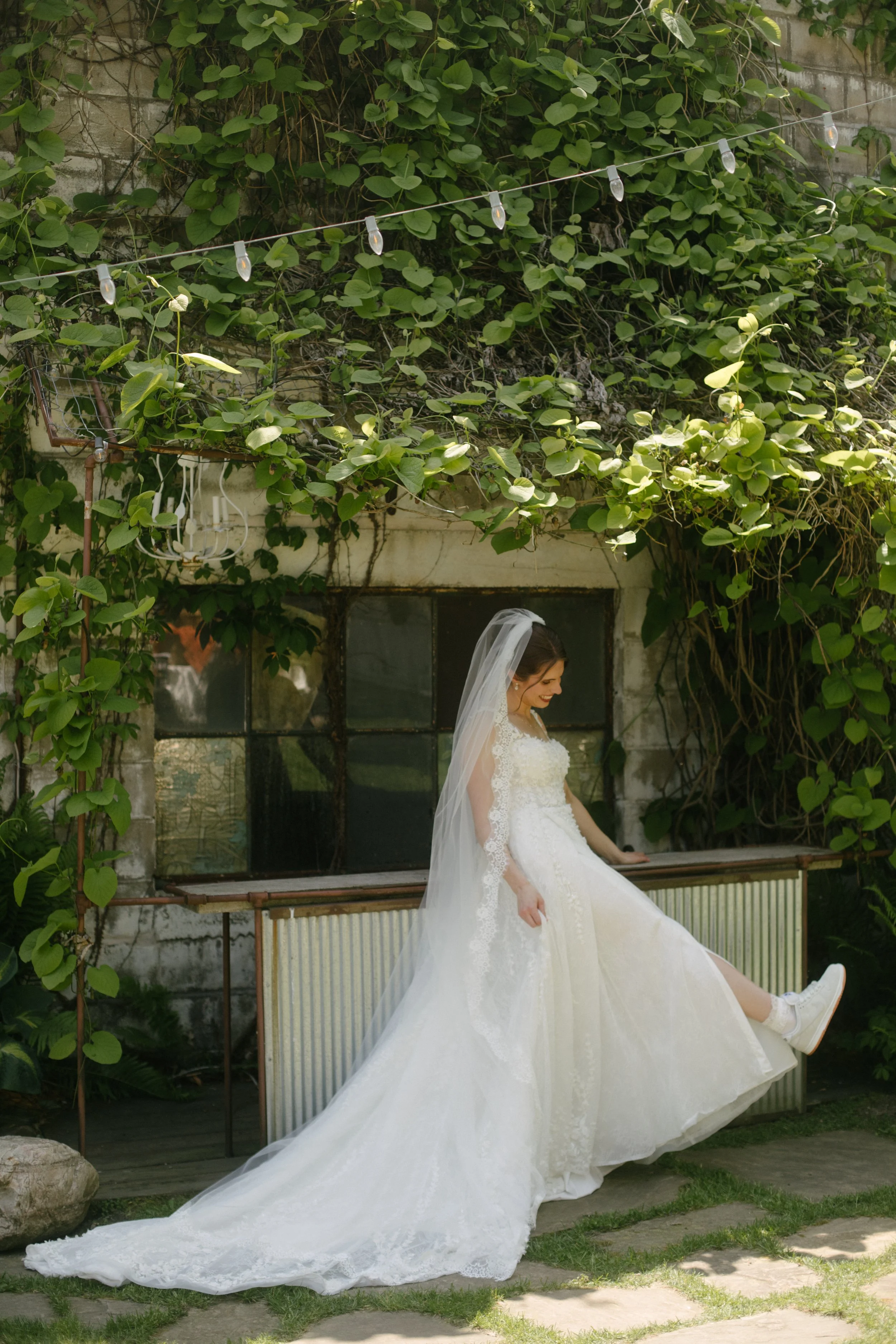 JessicaMax-michigan-documentary-wedding-photographer-sundance-and-the-secret-garden-wedding-117.jpg