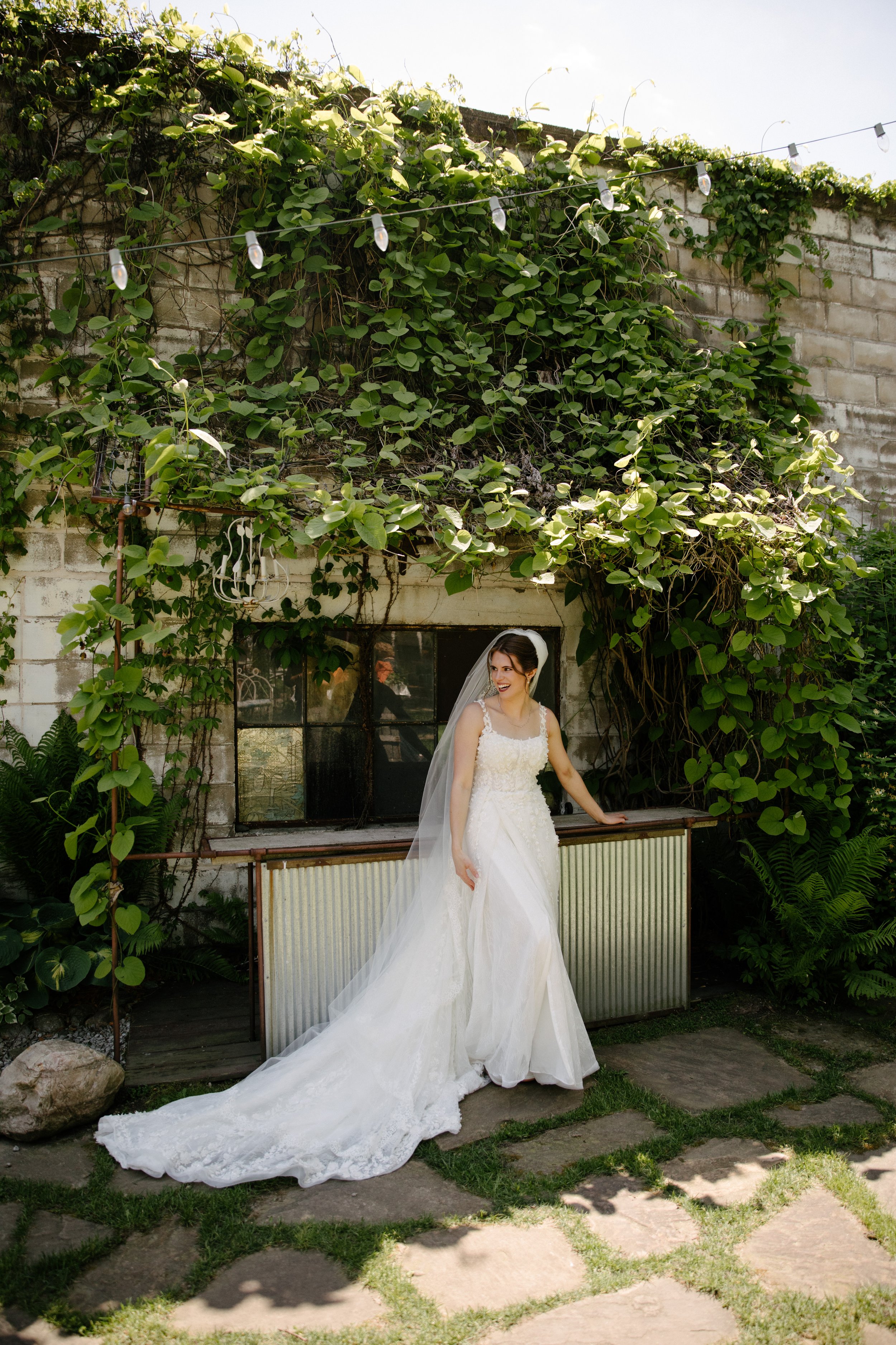 JessicaMax-michigan-documentary-wedding-photographer-sundance-and-the-secret-garden-wedding-131.jpg