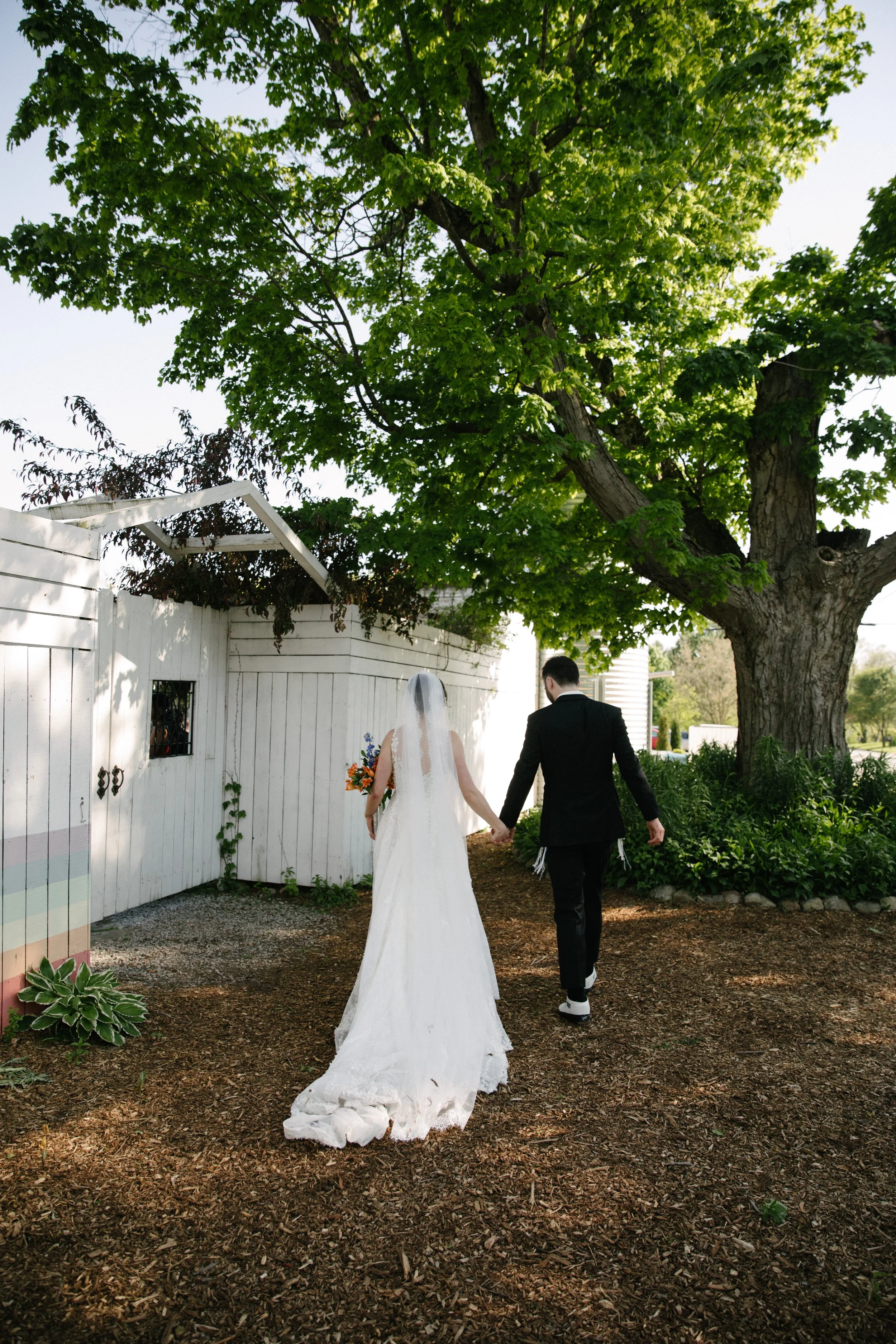 JessicaMax-michigan-documentary-wedding-photographer-sundance-and-the-secret-garden-wedding-206.jpg
