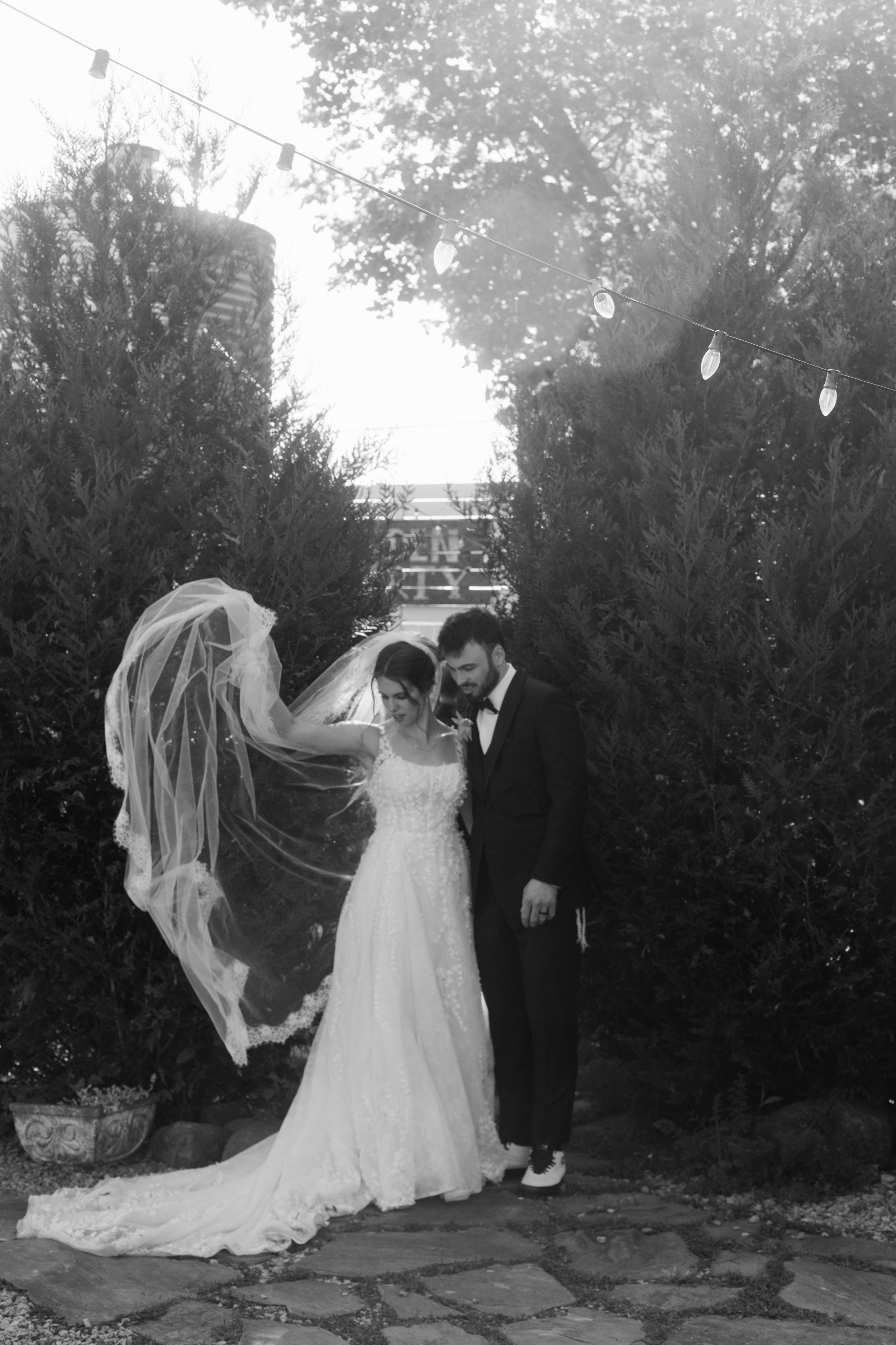 JessicaMax-michigan-documentary-wedding-photographer-sundance-and-the-secret-garden-wedding-219.jpg
