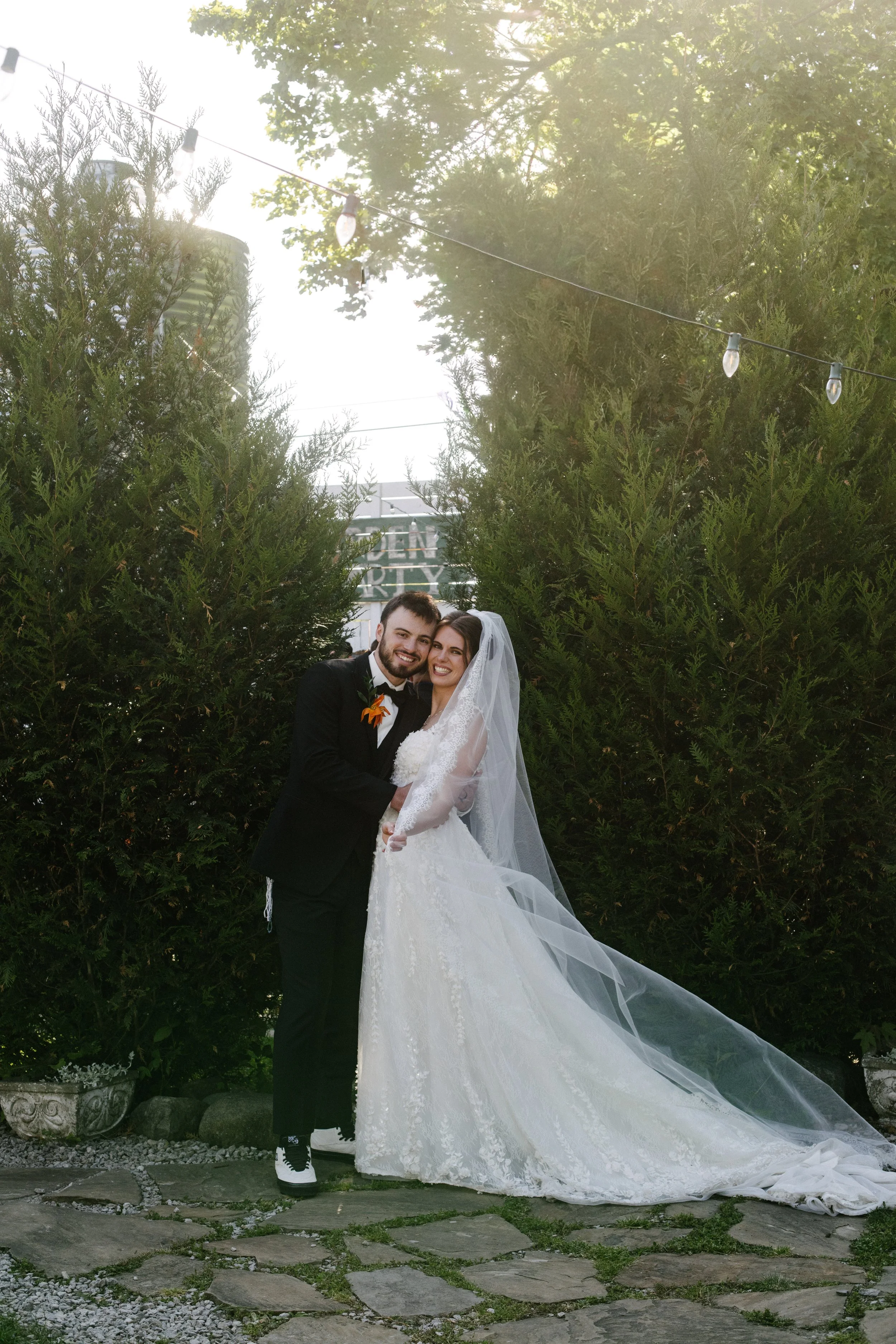 JessicaMax-michigan-documentary-wedding-photographer-sundance-and-the-secret-garden-wedding-220.jpg