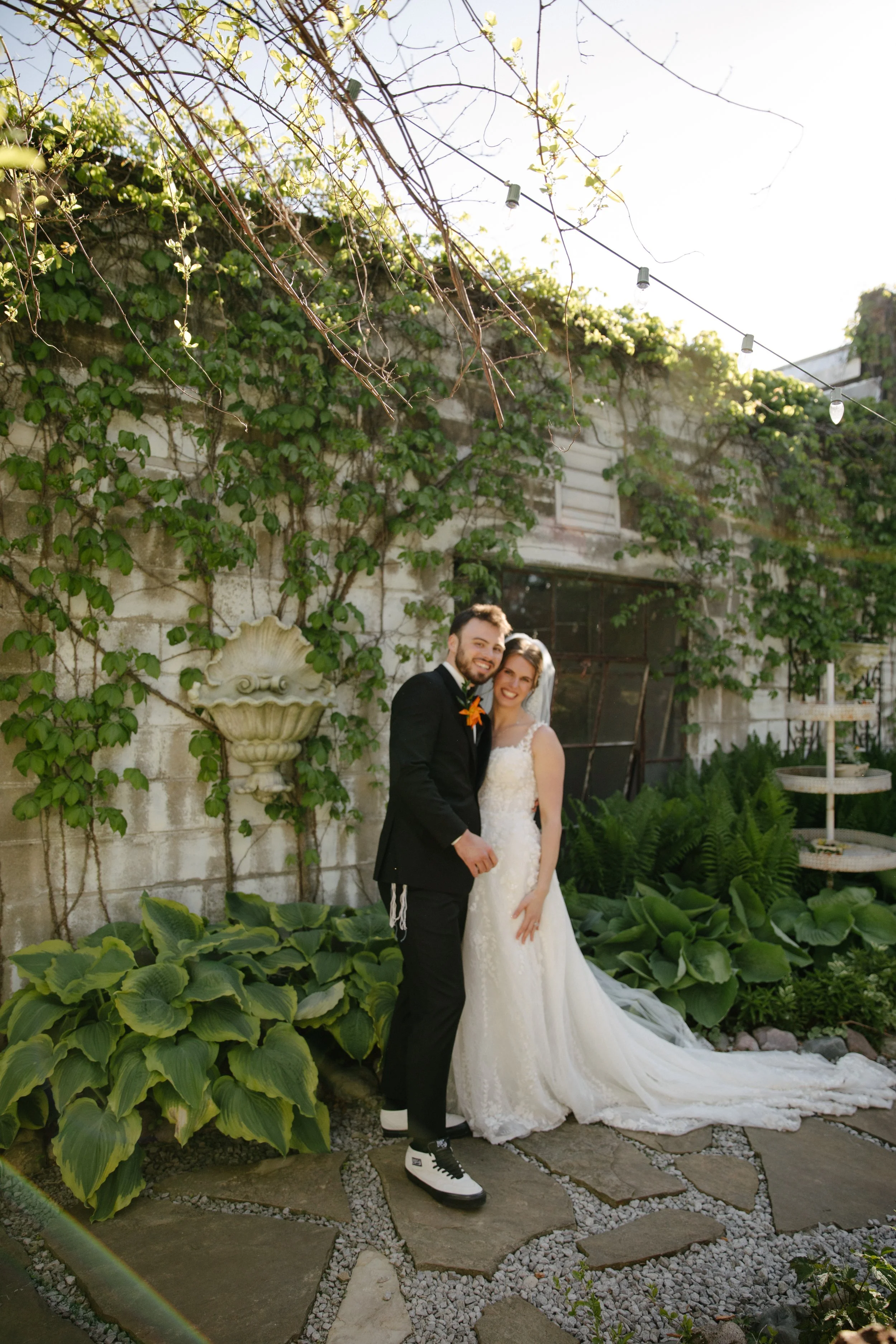 JessicaMax-michigan-documentary-wedding-photographer-sundance-and-the-secret-garden-wedding-222.jpg