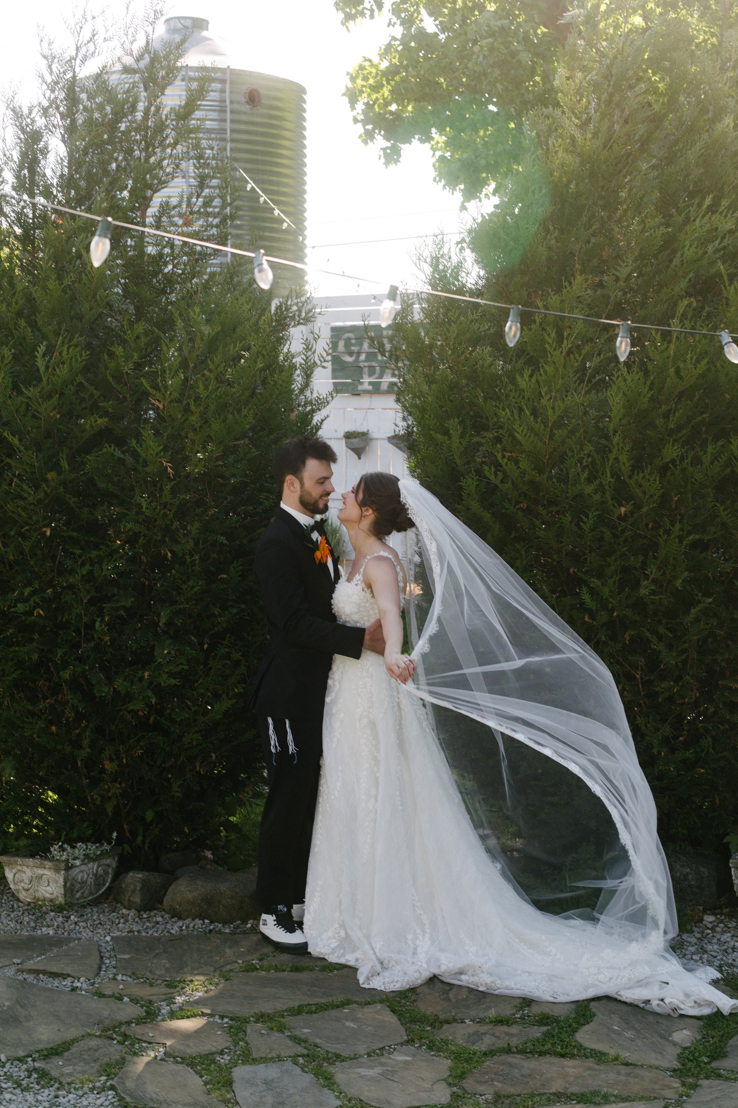 JessicaMax-michigan-documentary-wedding-photographer-sundance-and-the-secret-garden-wedding-224.jpg