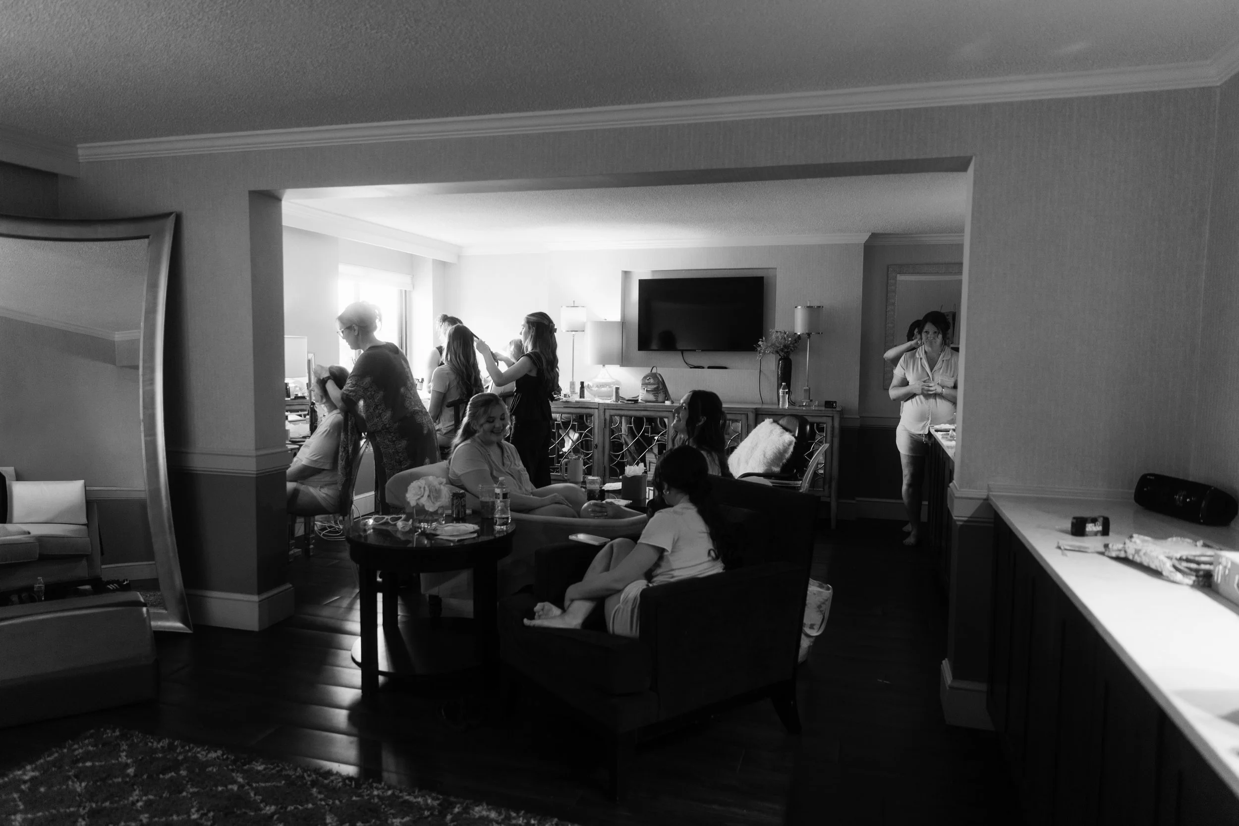 JessicaMax-ann-arbor-wedding-photographer-matthaei-garden-kensington-hotel-wedding-6.jpg