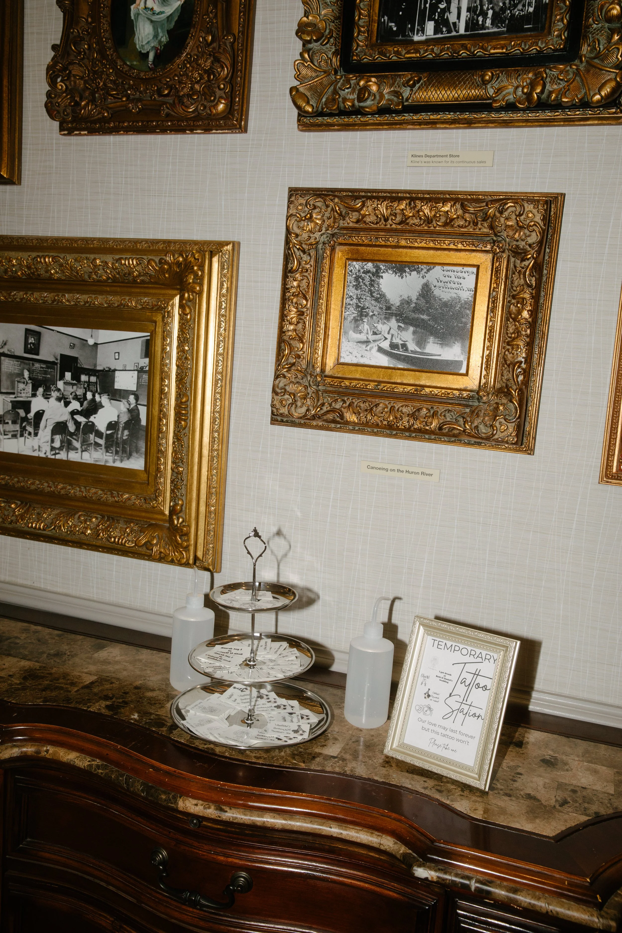 JessicaMax-ann-arbor-wedding-photographer-matthaei-garden-kensington-hotel-wedding-9.jpg