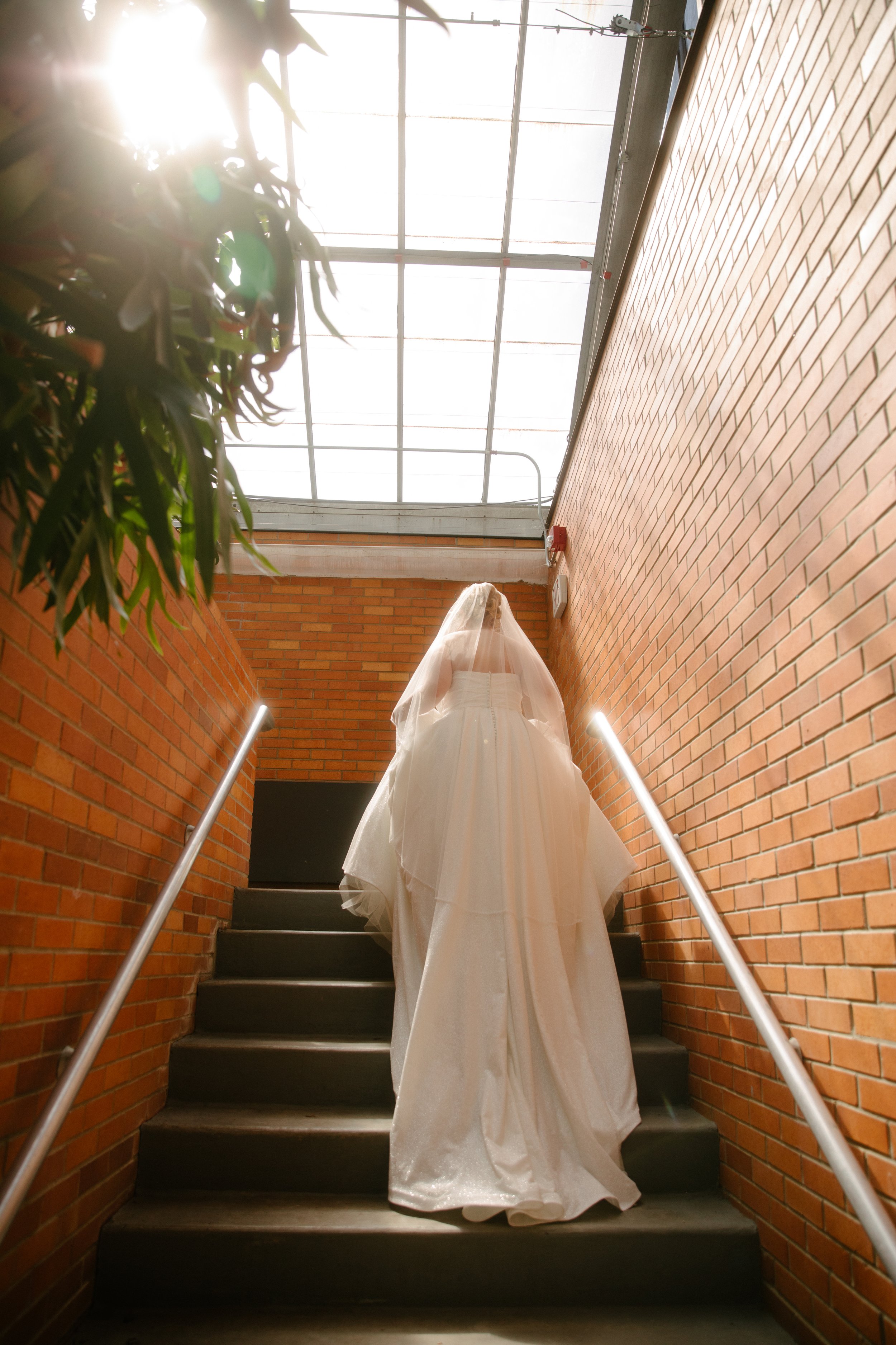 JessicaMax-ann-arbor-wedding-photographer-matthaei-garden-kensington-hotel-wedding-26.jpg