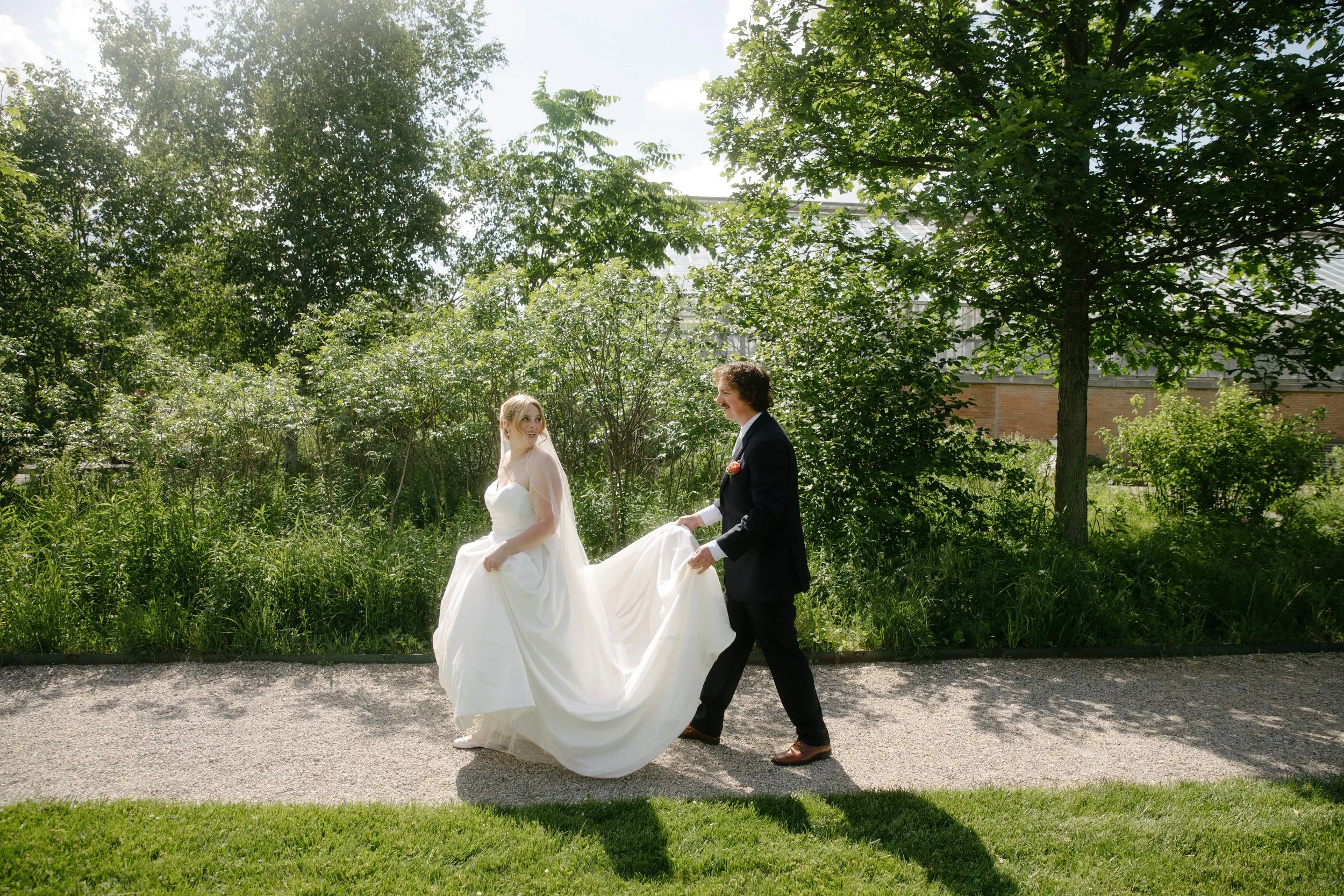 JessicaMax-ann-arbor-wedding-photographer-matthaei-garden-kensington-hotel-wedding-59.jpg