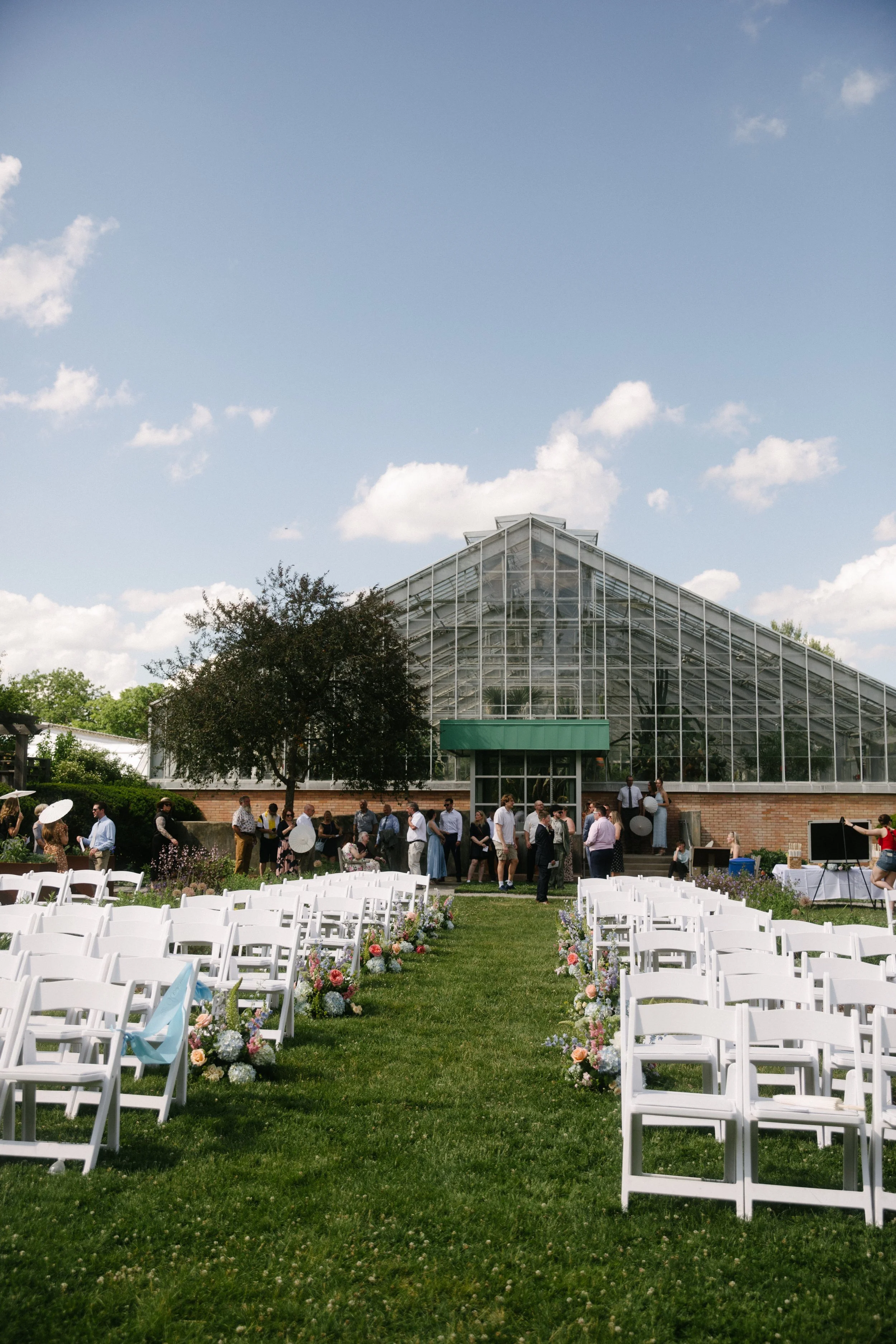 JessicaMax-ann-arbor-wedding-photographer-matthaei-garden-kensington-hotel-wedding-73.jpg