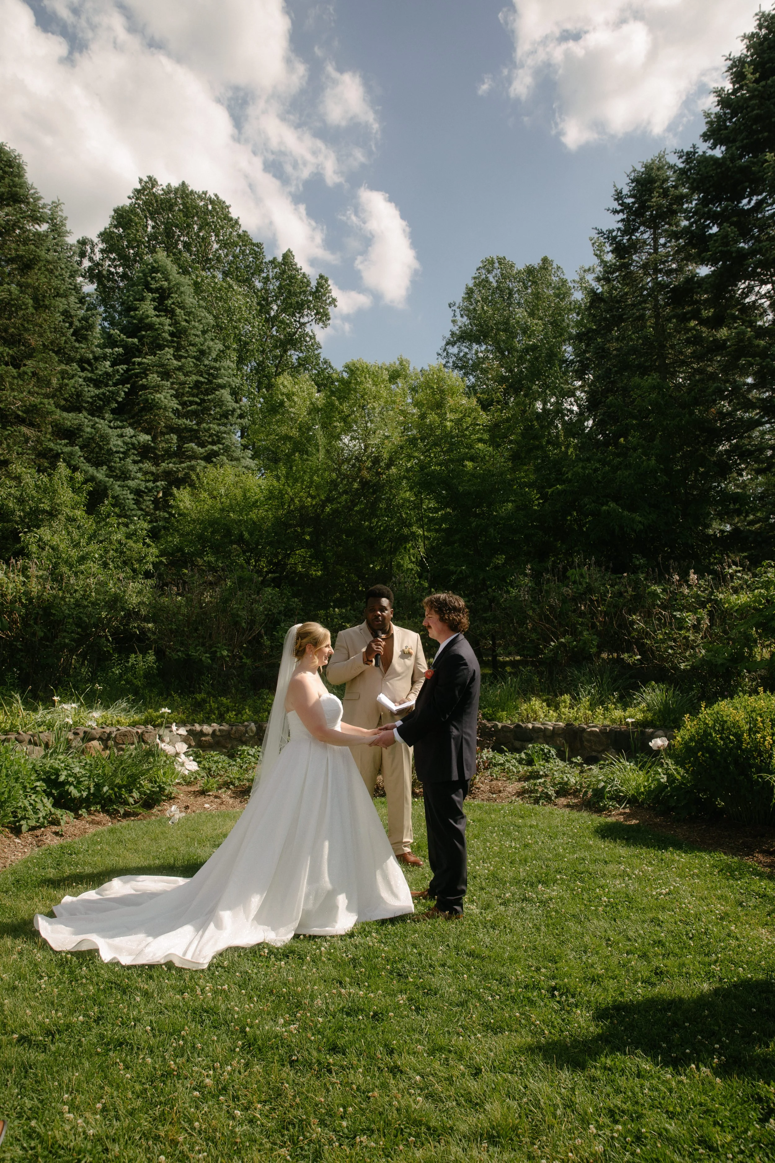 JessicaMax-ann-arbor-wedding-photographer-matthaei-garden-kensington-hotel-wedding-128.jpg