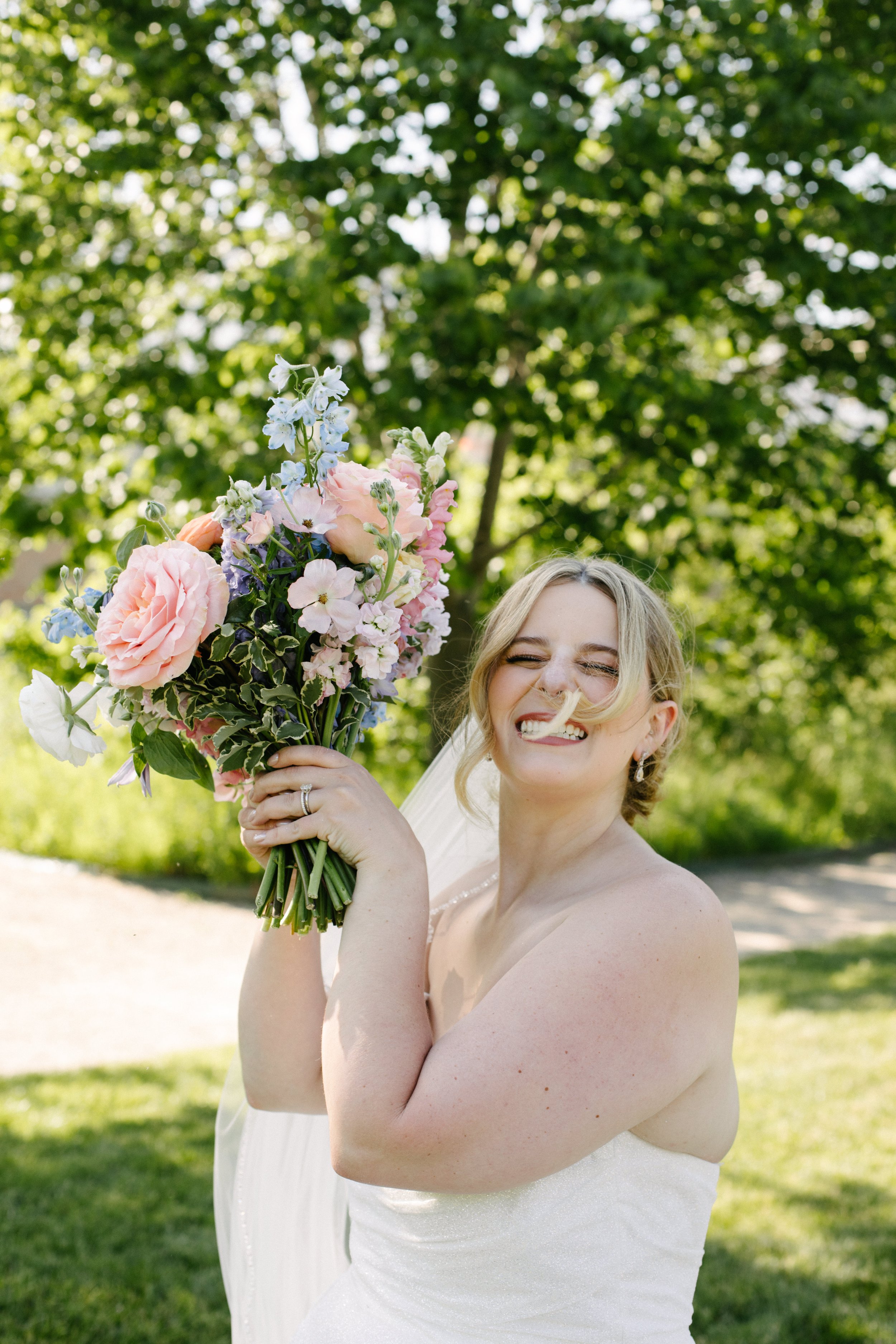 JessicaMax-ann-arbor-wedding-photographer-matthaei-garden-kensington-hotel-wedding-163.jpg